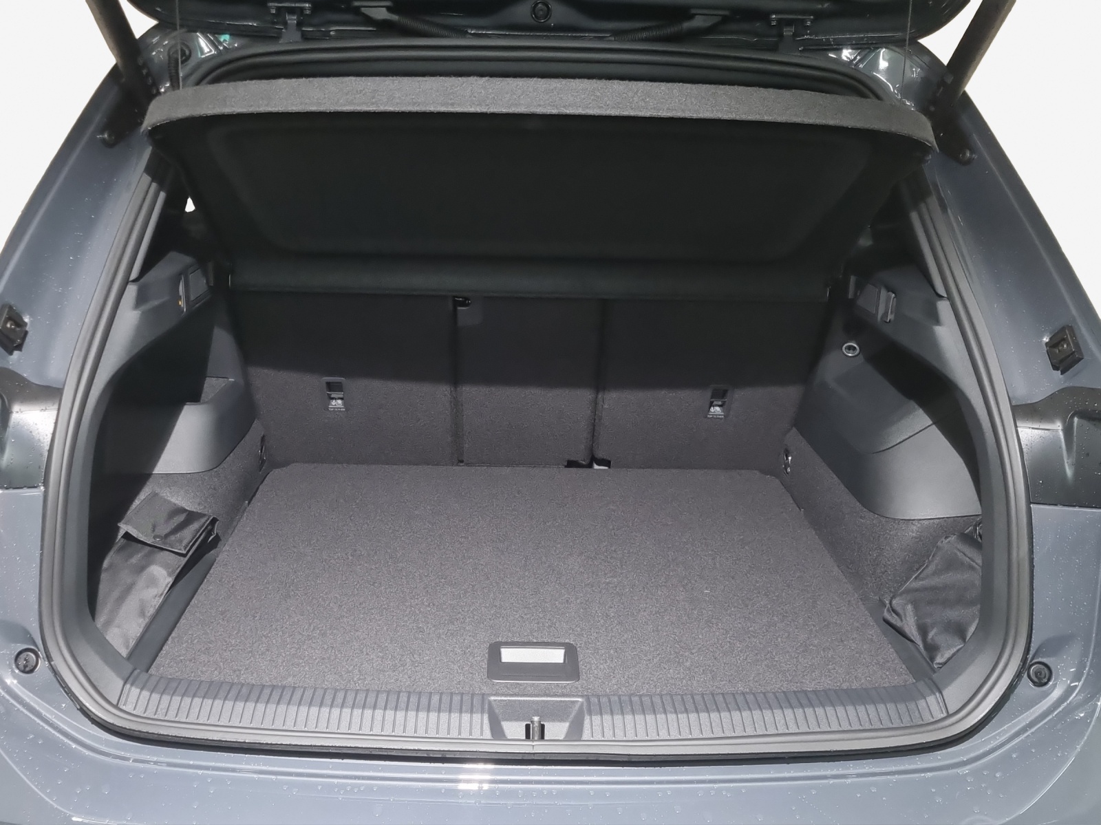 VW Tiguan 2.0 TSI DSG R-Line 4Motion-image-12