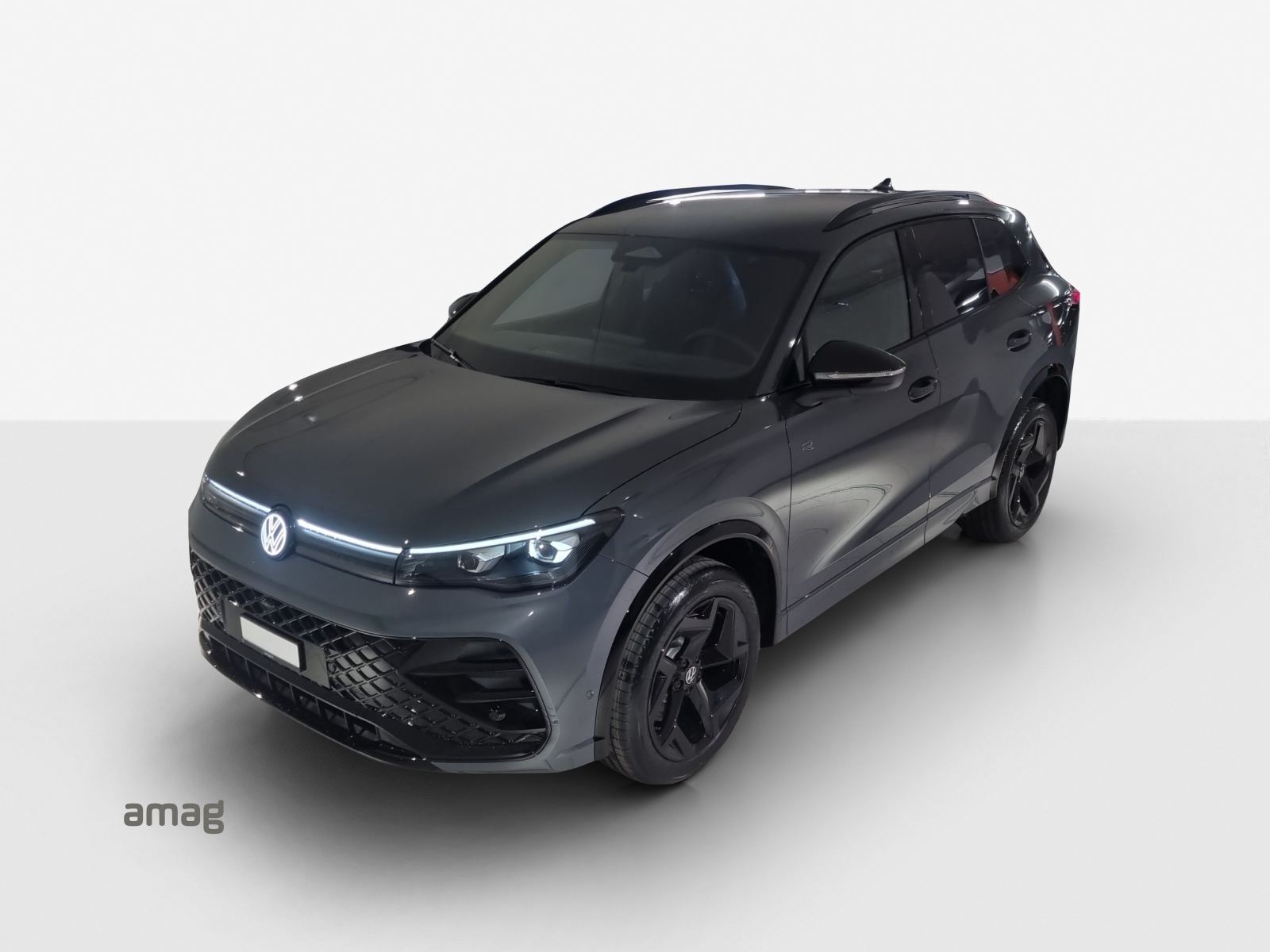 VW Tiguan 2.0 TSI DSG R-Line 4Motion-image-14