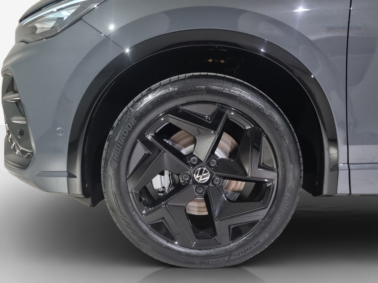 VW Tiguan 2.0 TSI DSG R-Line 4Motion-image-13