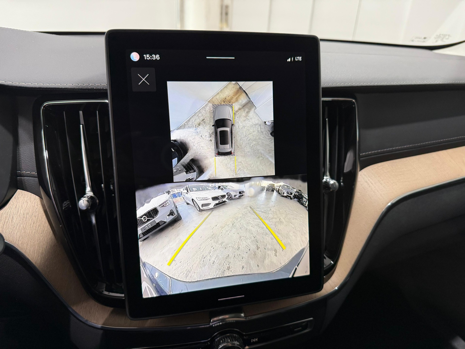 VOLVO XC60 2.0 T6 TE Ultra Bright eA-image-8