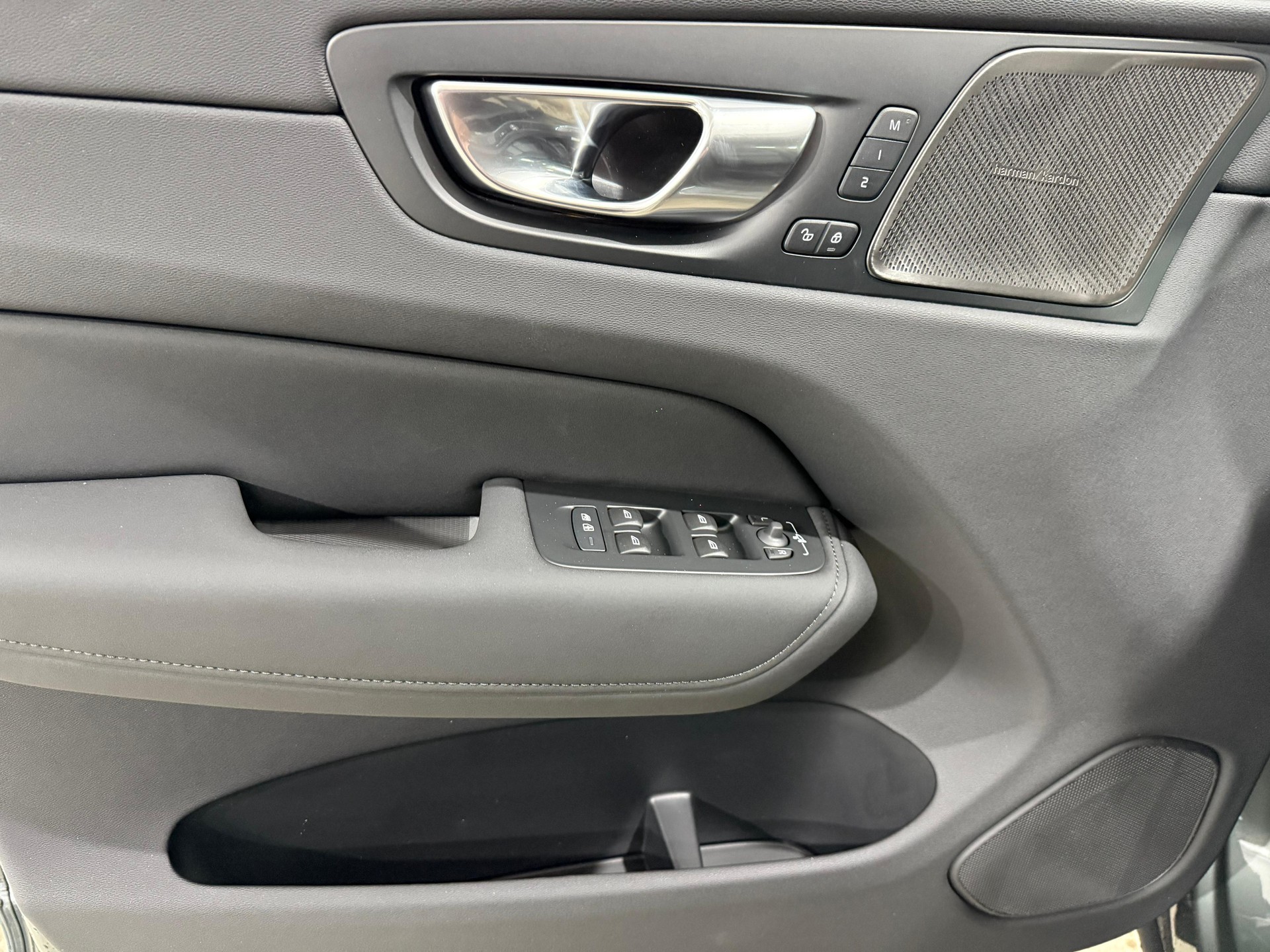 VOLVO XC60 2.0 T6 TE Ultra Bright eA-image-10