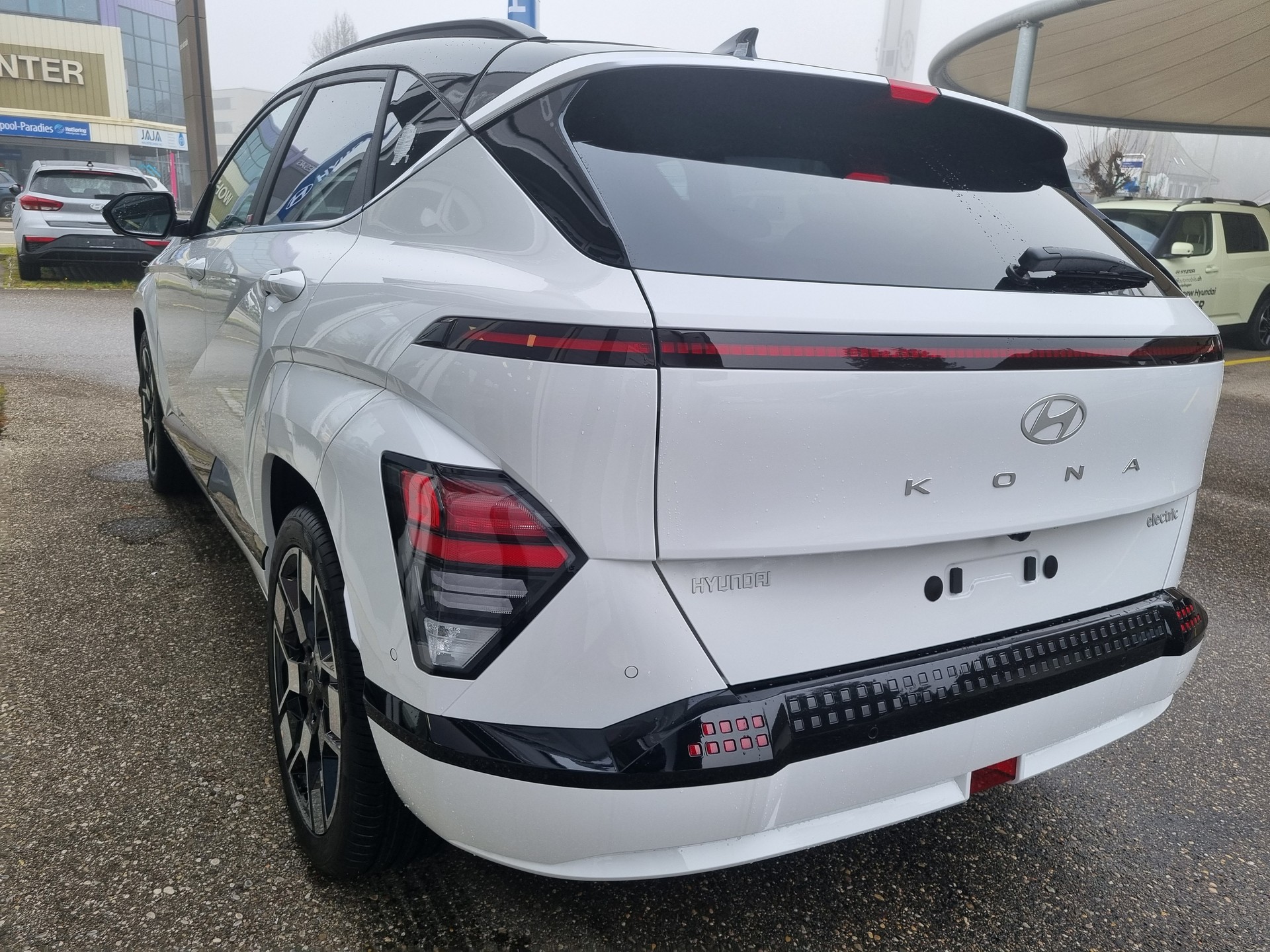 HYUNDAI Kona EV 65.4 kWh Vertex-image-4