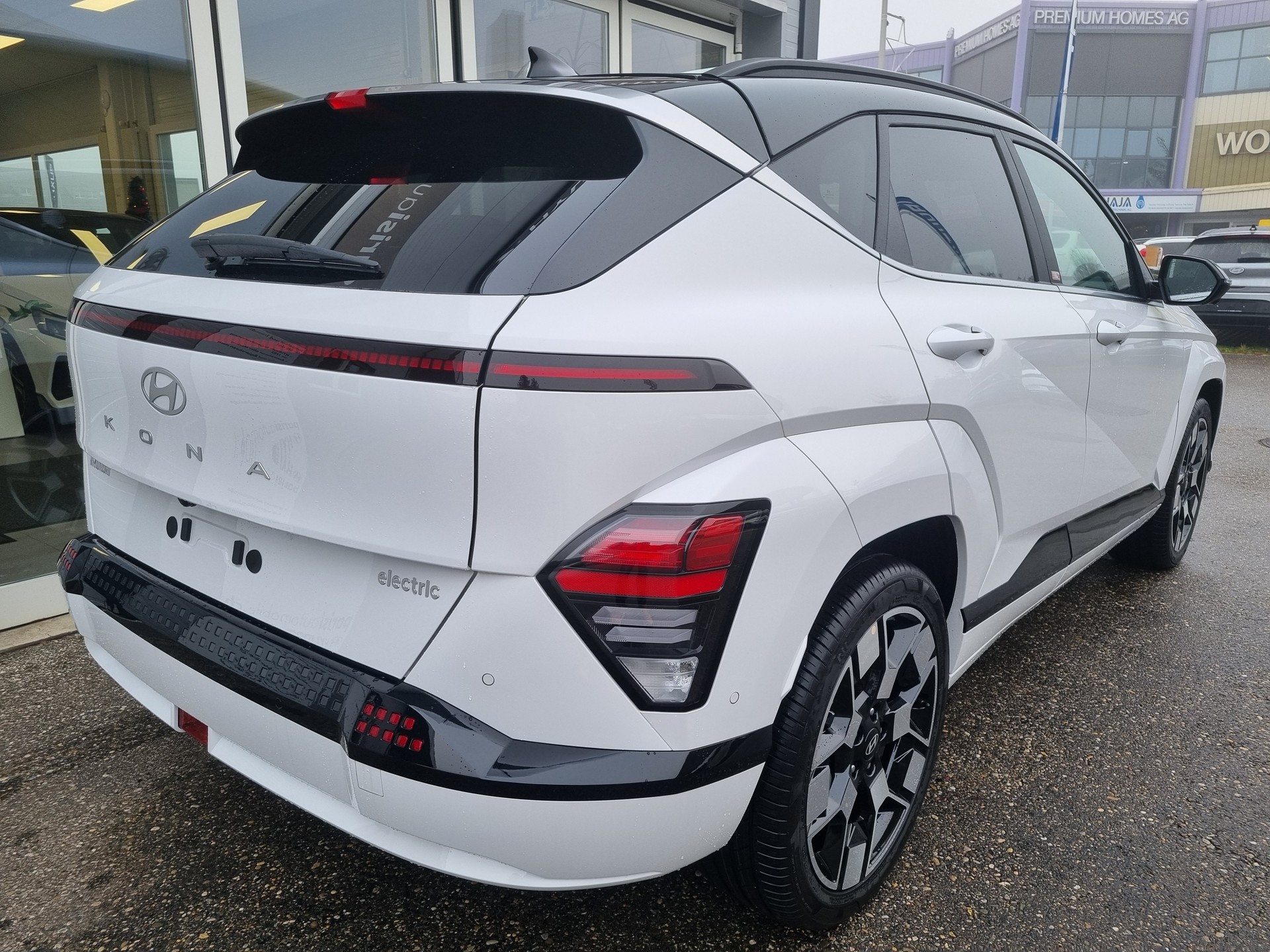 HYUNDAI Kona EV 65.4 kWh Vertex-image-2