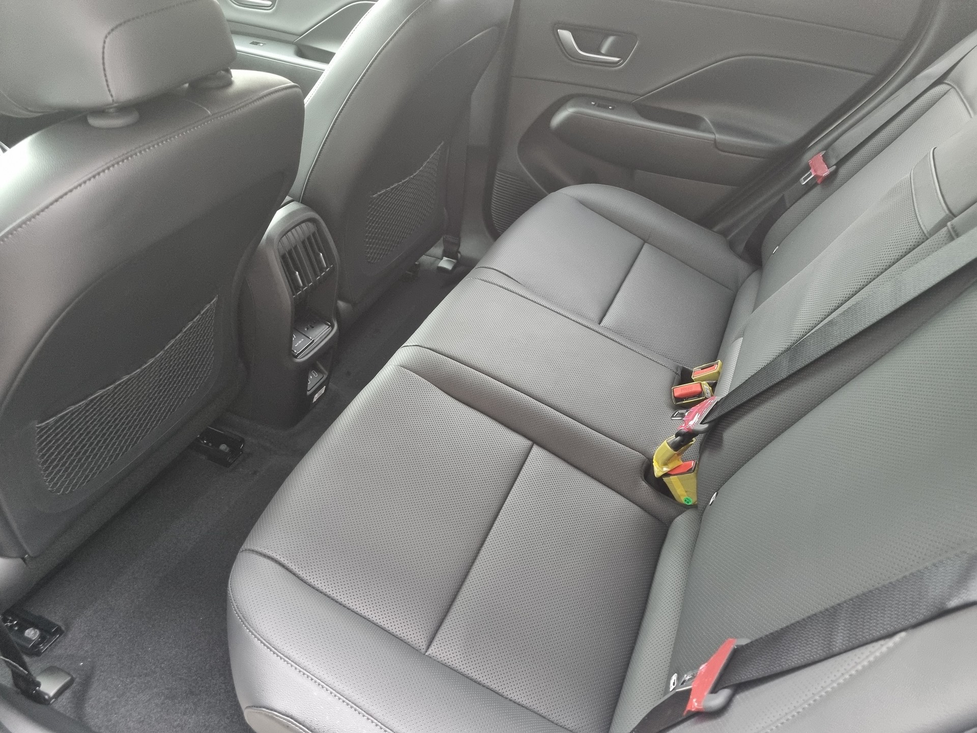 HYUNDAI Kona EV 65.4 kWh Vertex-image-6