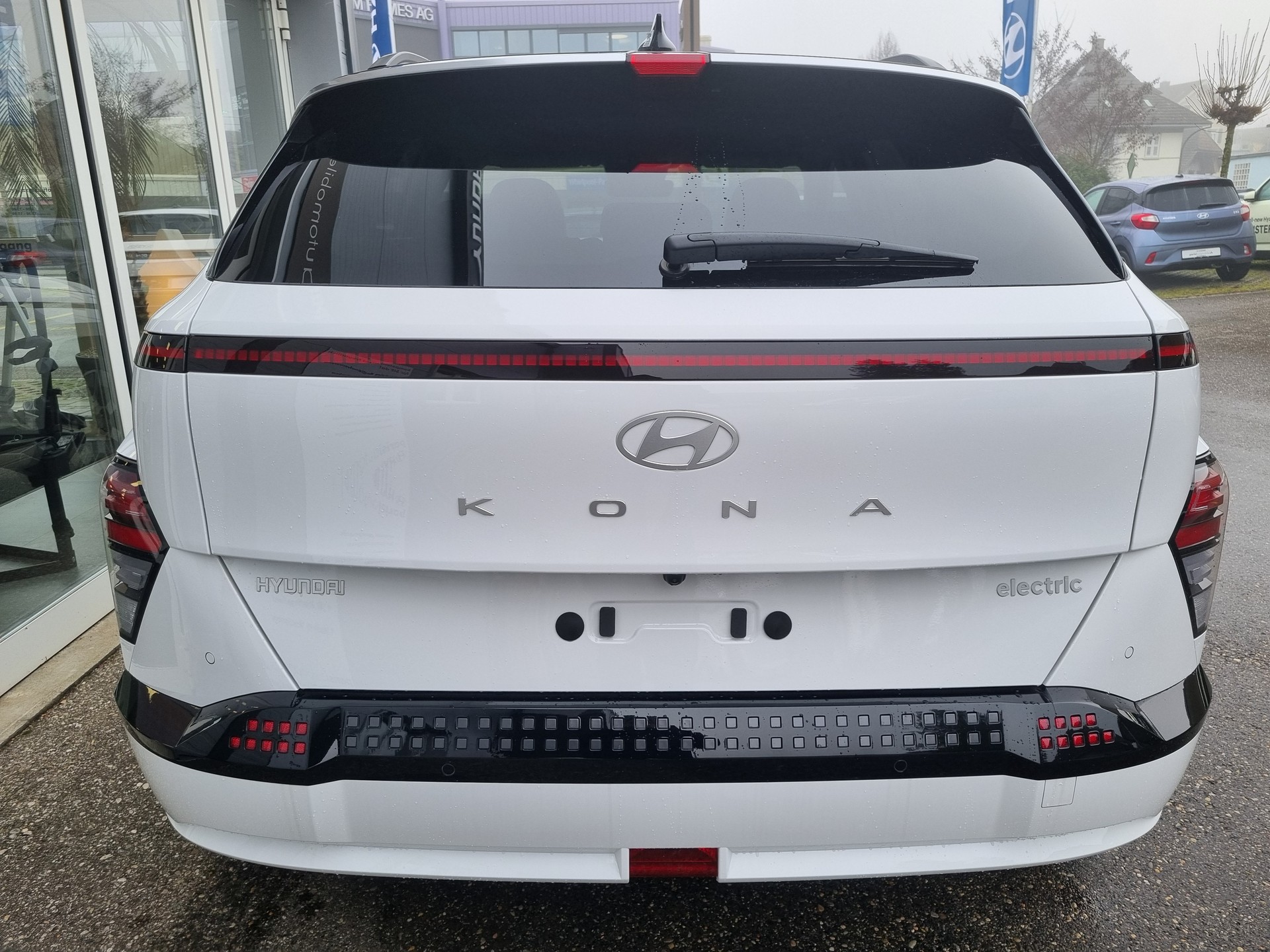 HYUNDAI Kona EV 65.4 kWh Vertex-image-3