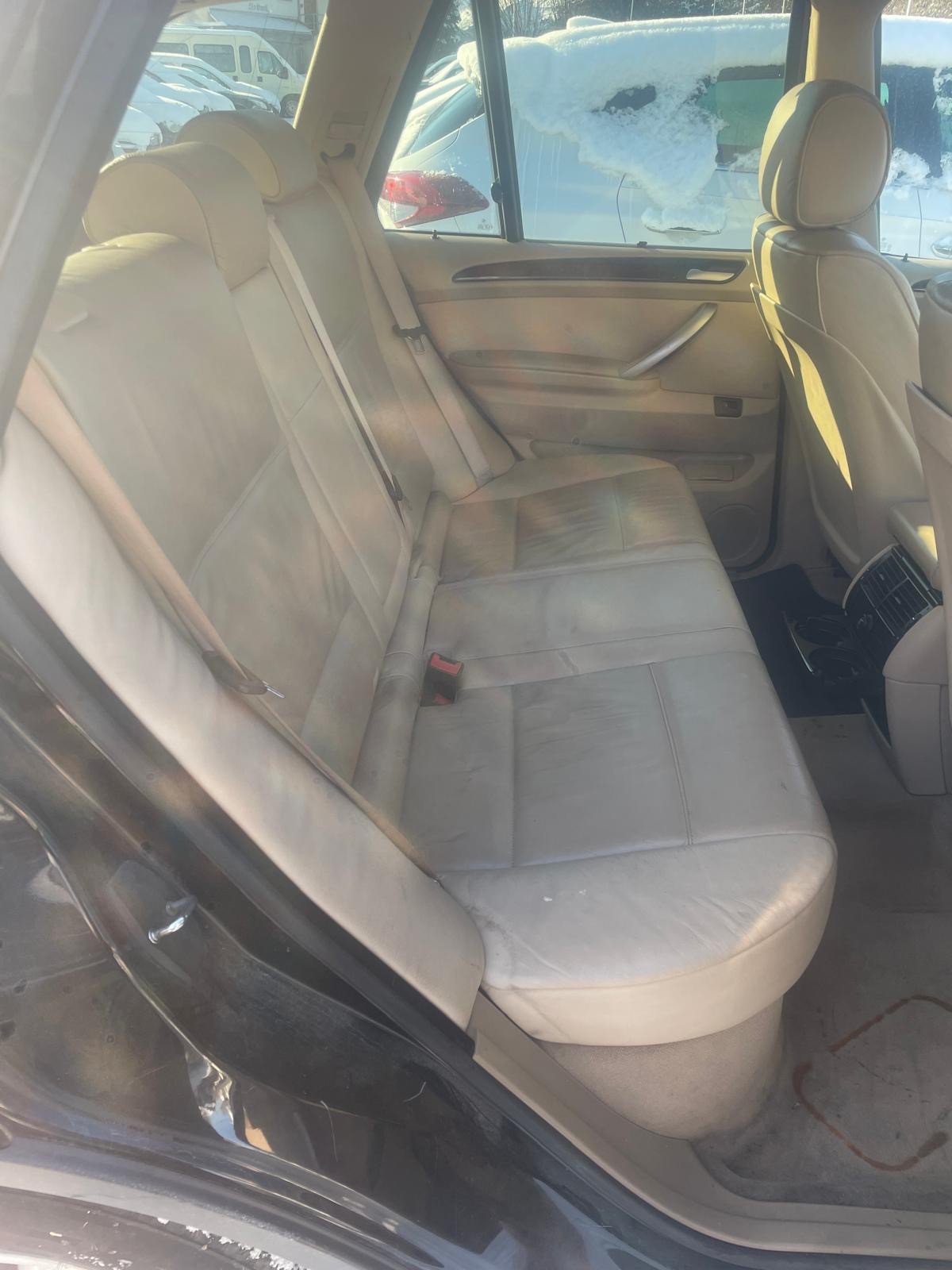 BMW X5 4.4i-image-3