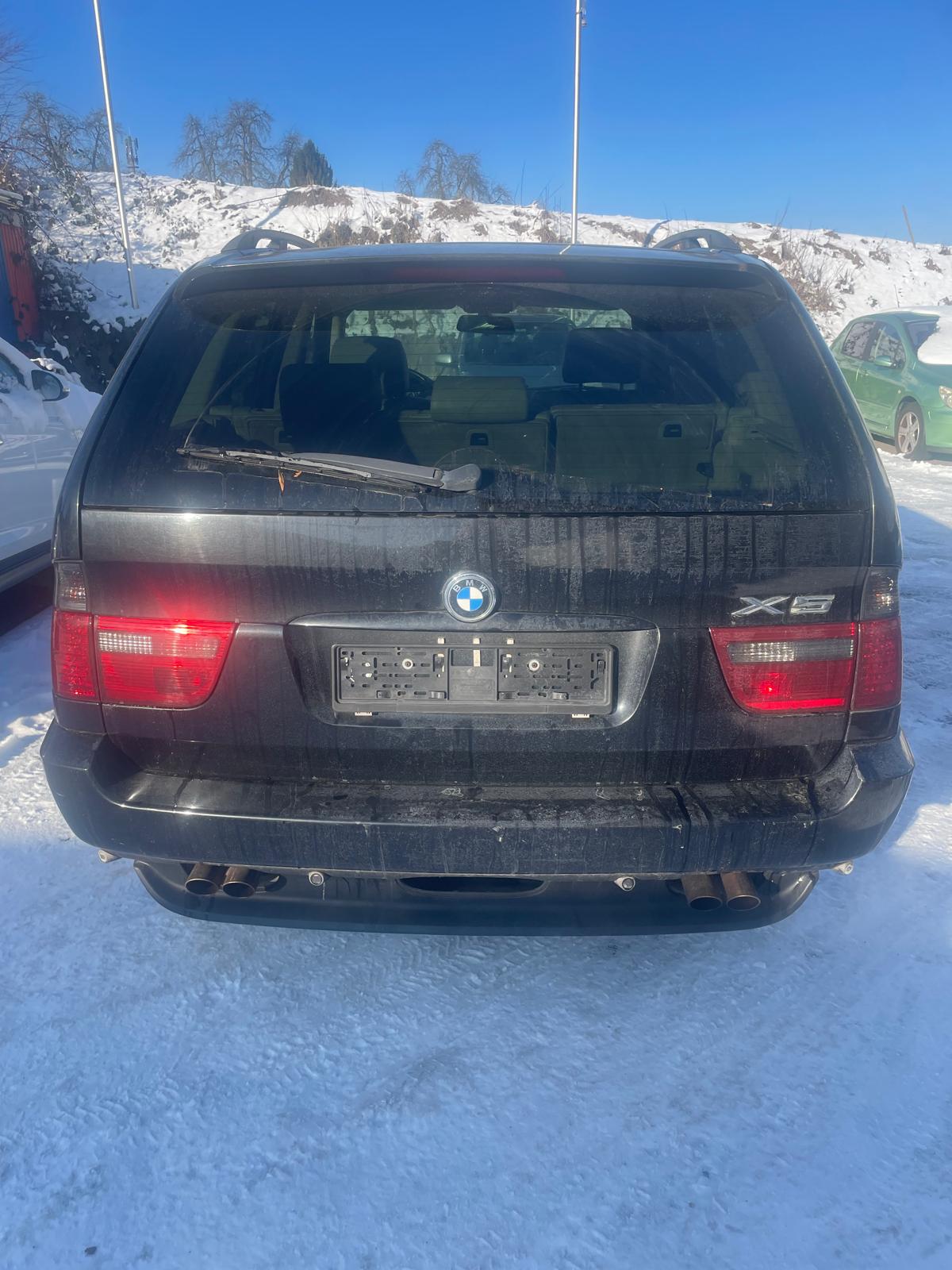 BMW X5 4.4i-image-6