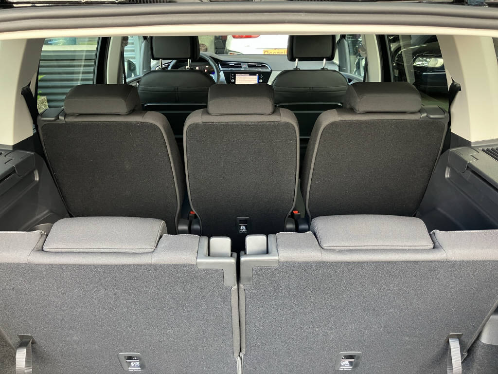 VW Touran 1.5 TSI Comfortline DSG-image-24