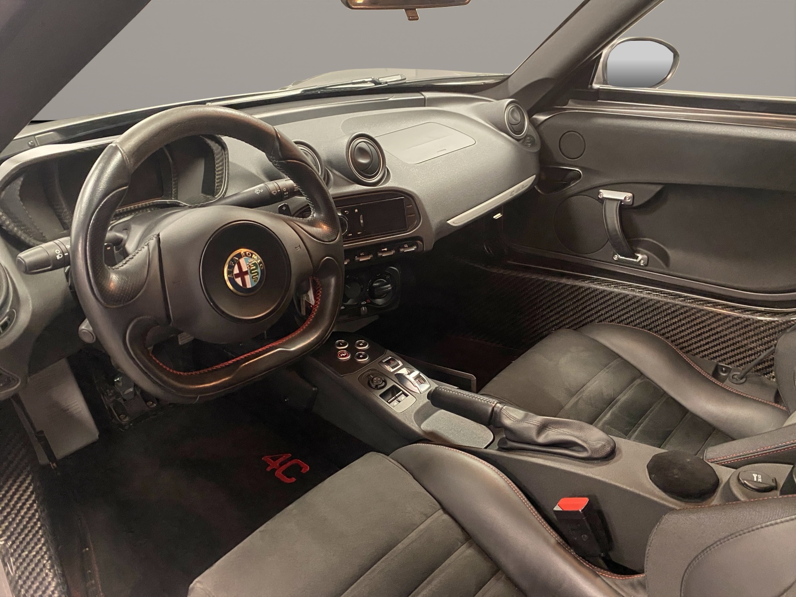 ALFA ROMEO 4C 1750 TBI TCT 1750 TBi-image-9