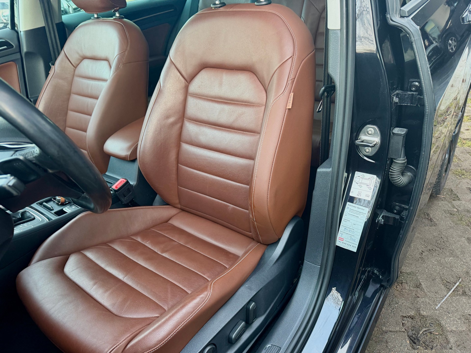 VW Golf 1.4 TSI Highline DSG - Panorama - Leder - ACC - LED - Rückfahrkamera --image-8