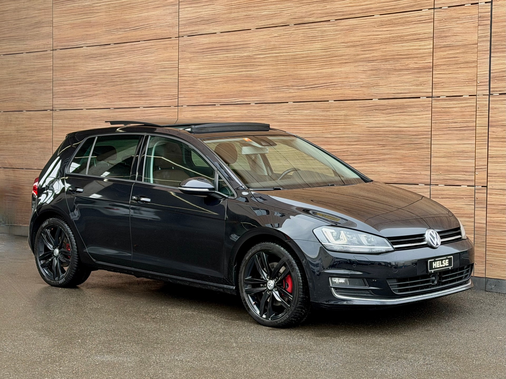 VW Golf 1.4 TSI Highline DSG - Panorama - Leder - ACC - LED - Rückfahrkamera --image-0