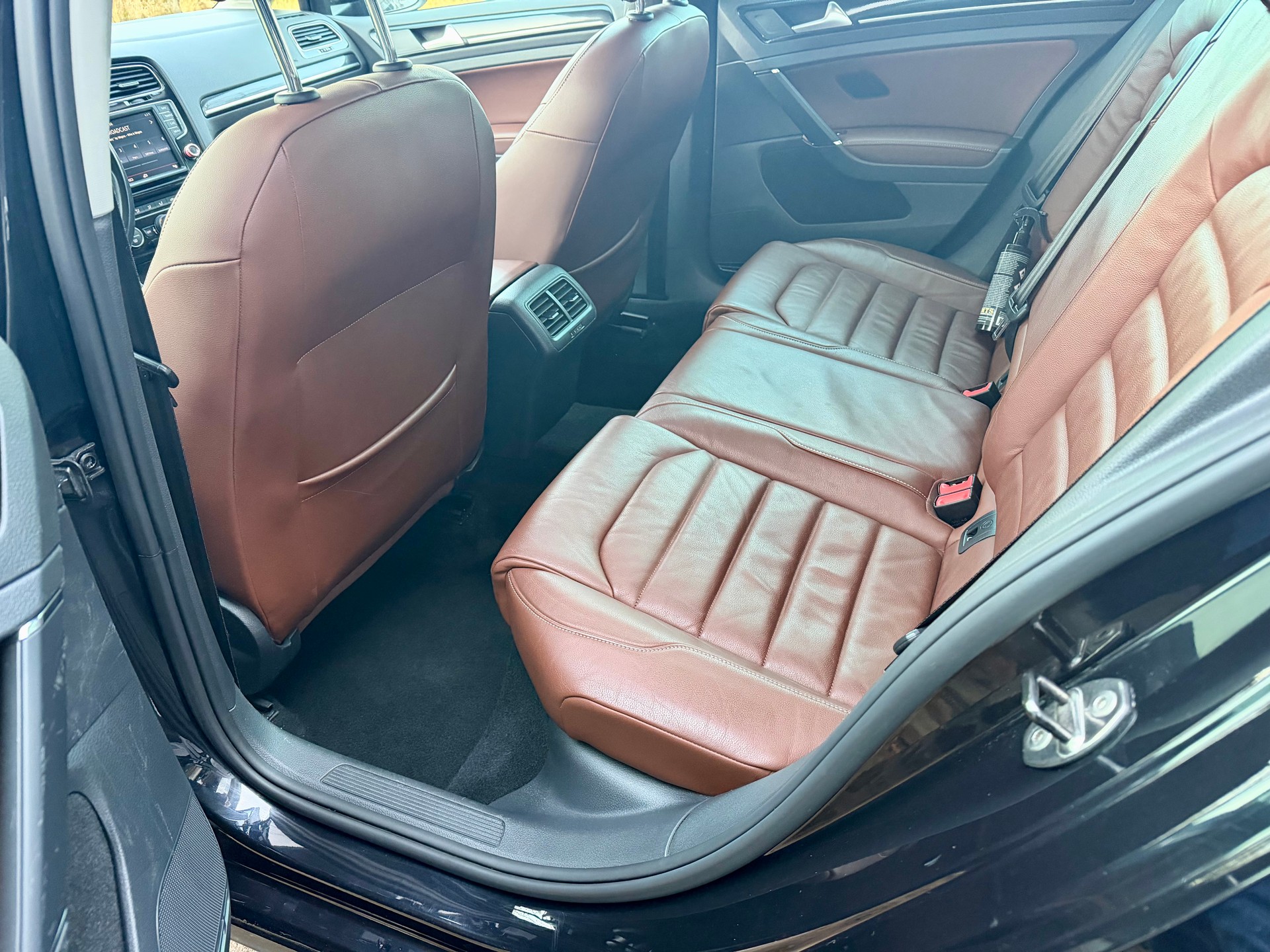 VW Golf 1.4 TSI Highline DSG - Panorama - Leder - ACC - LED - Rückfahrkamera --image-4