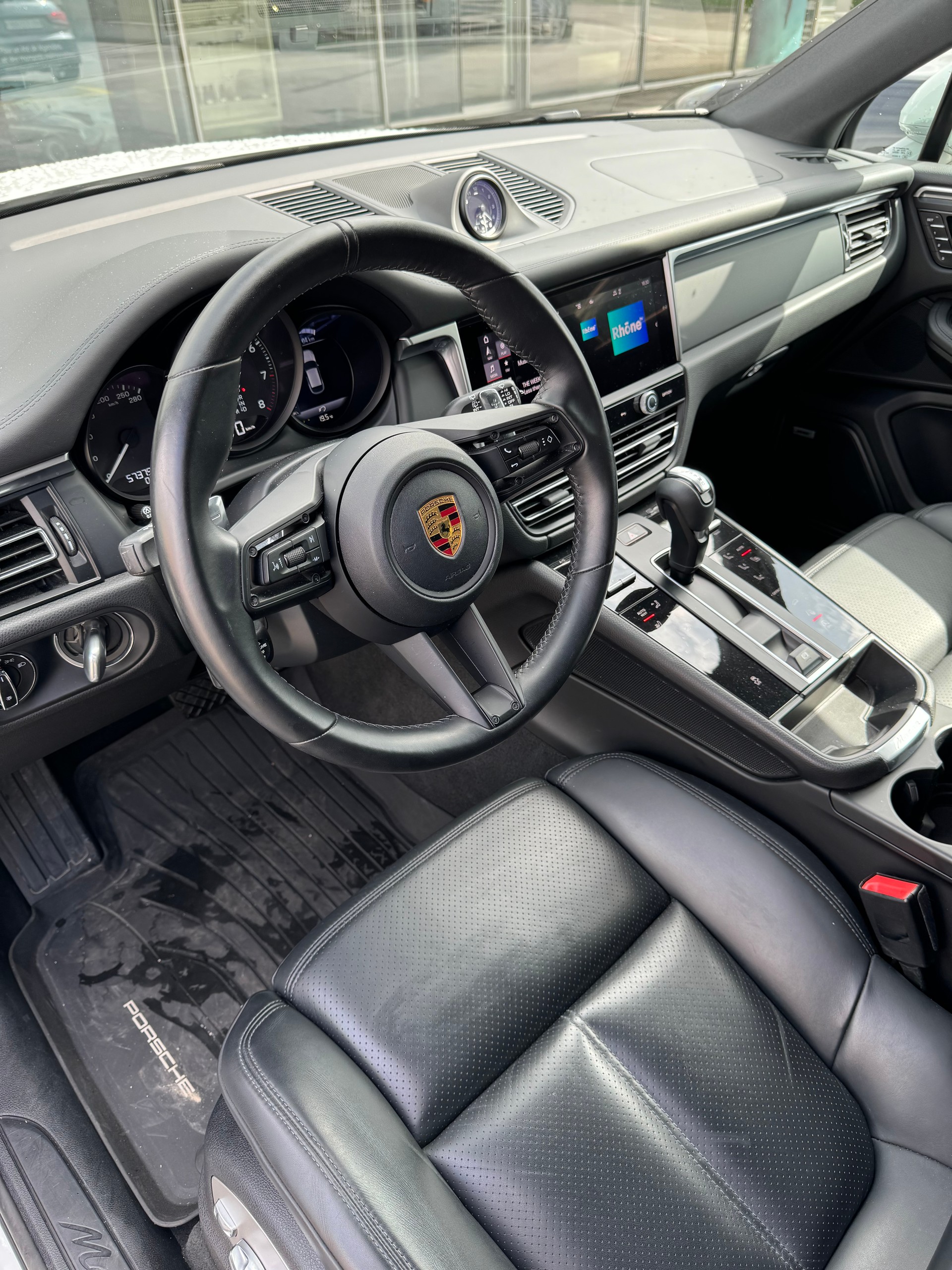 PORSCHE Macan PDK-image-1