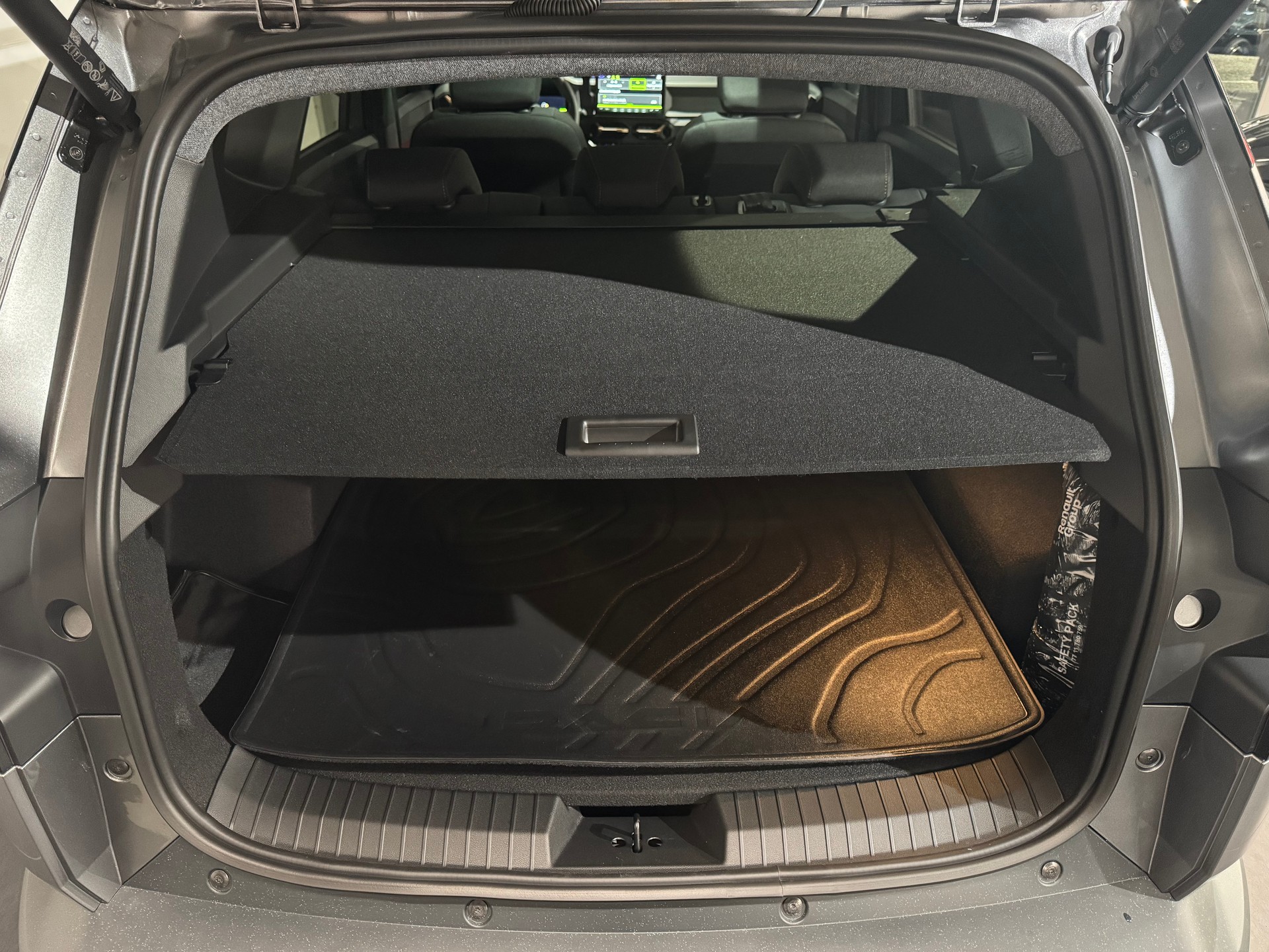 DACIA BIGSTER journey hybrid 155-image-16