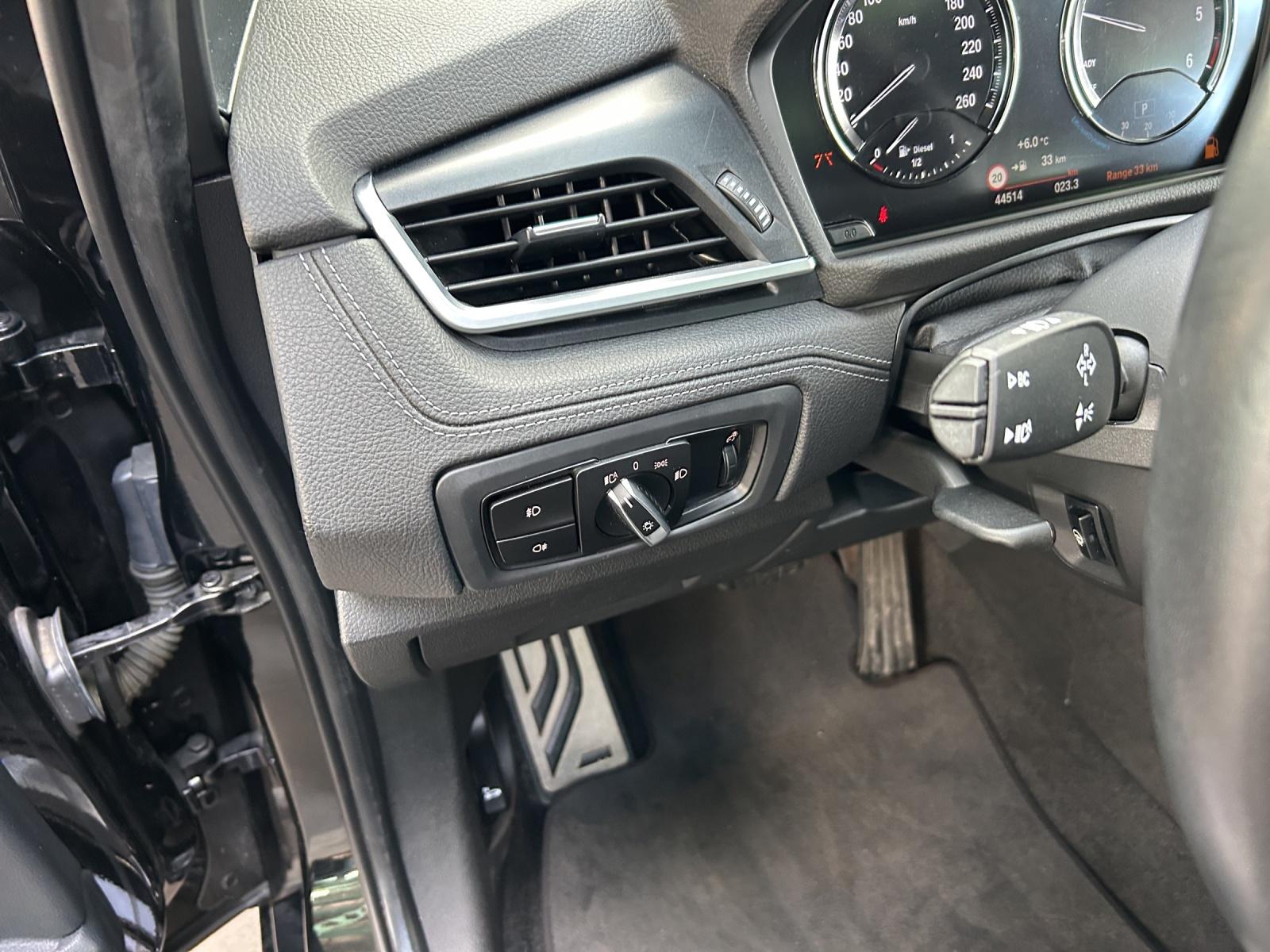BMW 220d xDrive SAG Active Tourer-image-15
