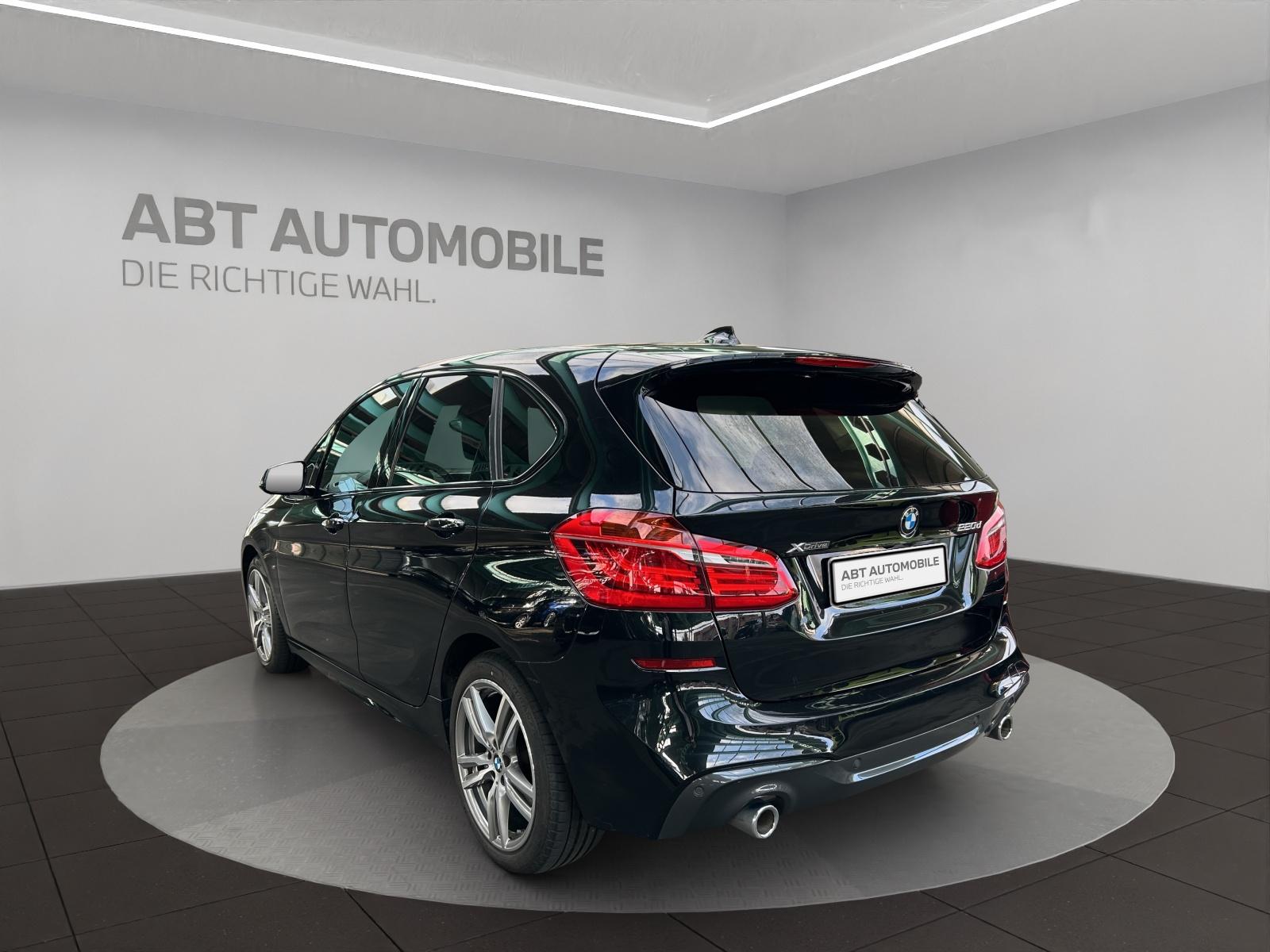 BMW 220d xDrive SAG Active Tourer-image-3
