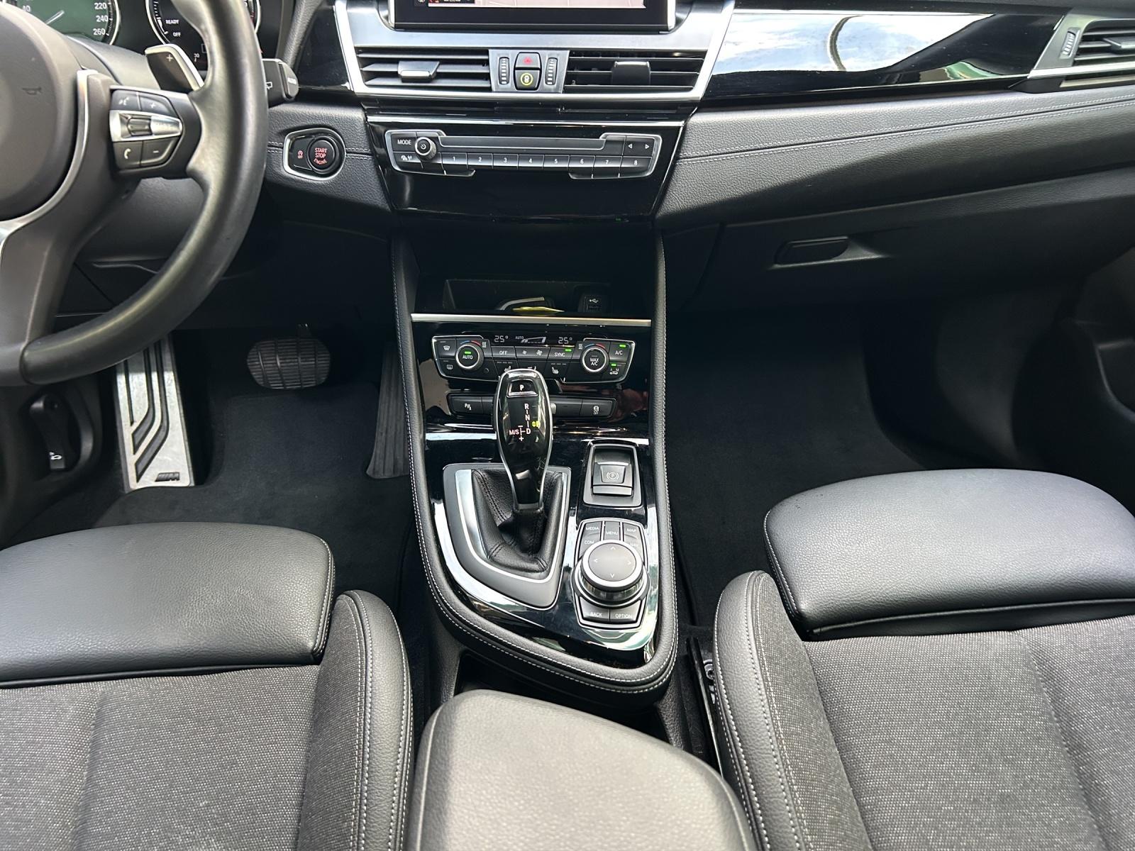 BMW 220d xDrive SAG Active Tourer-image-7