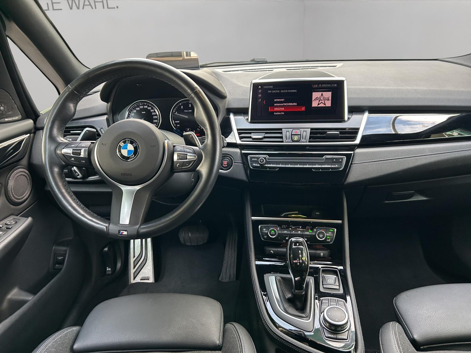 BMW 220d xDrive SAG Active Tourer-image-6