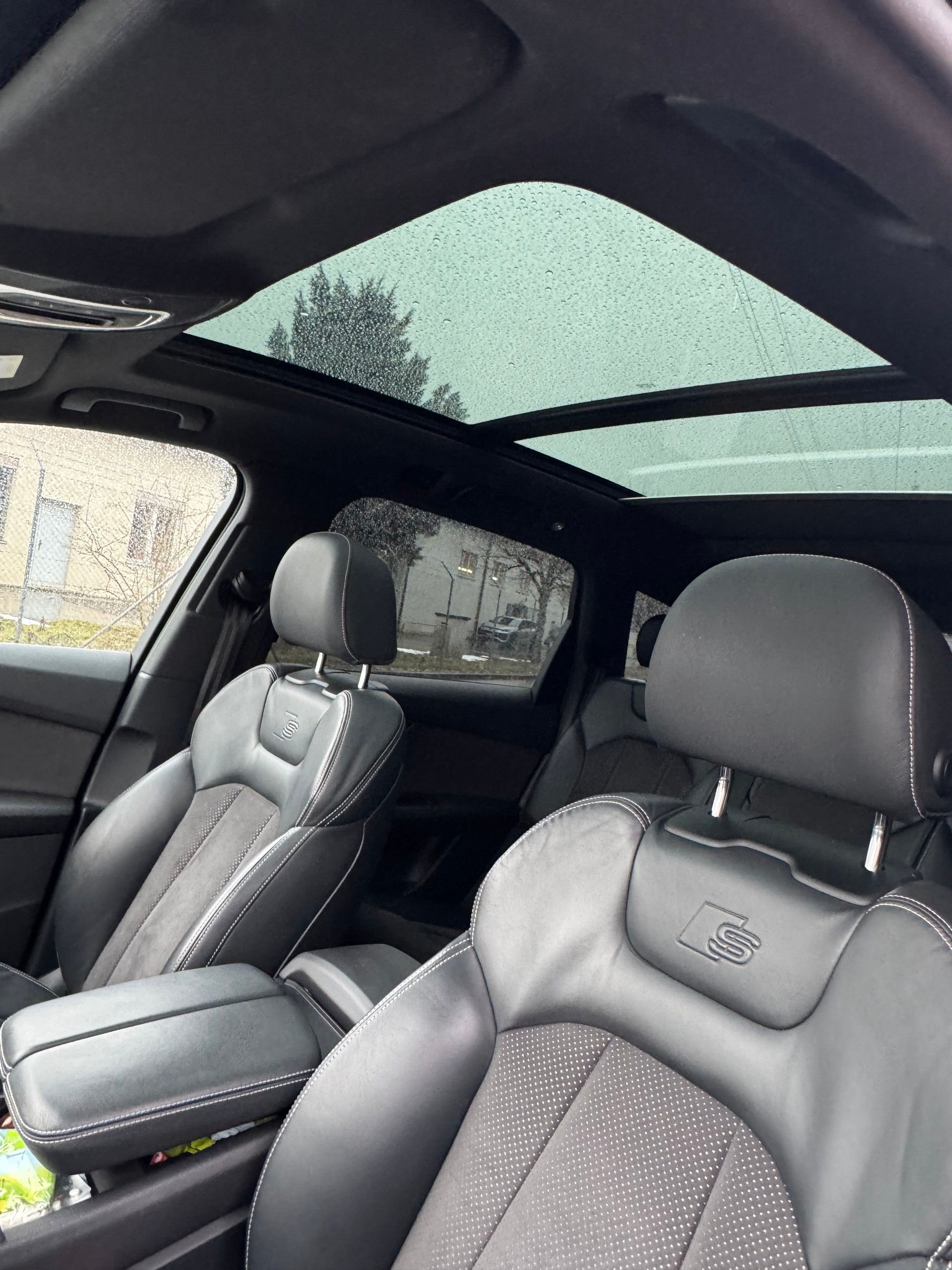 AUDI Q7 e-tron 3.0 TDI quattro tiptronic-image-4