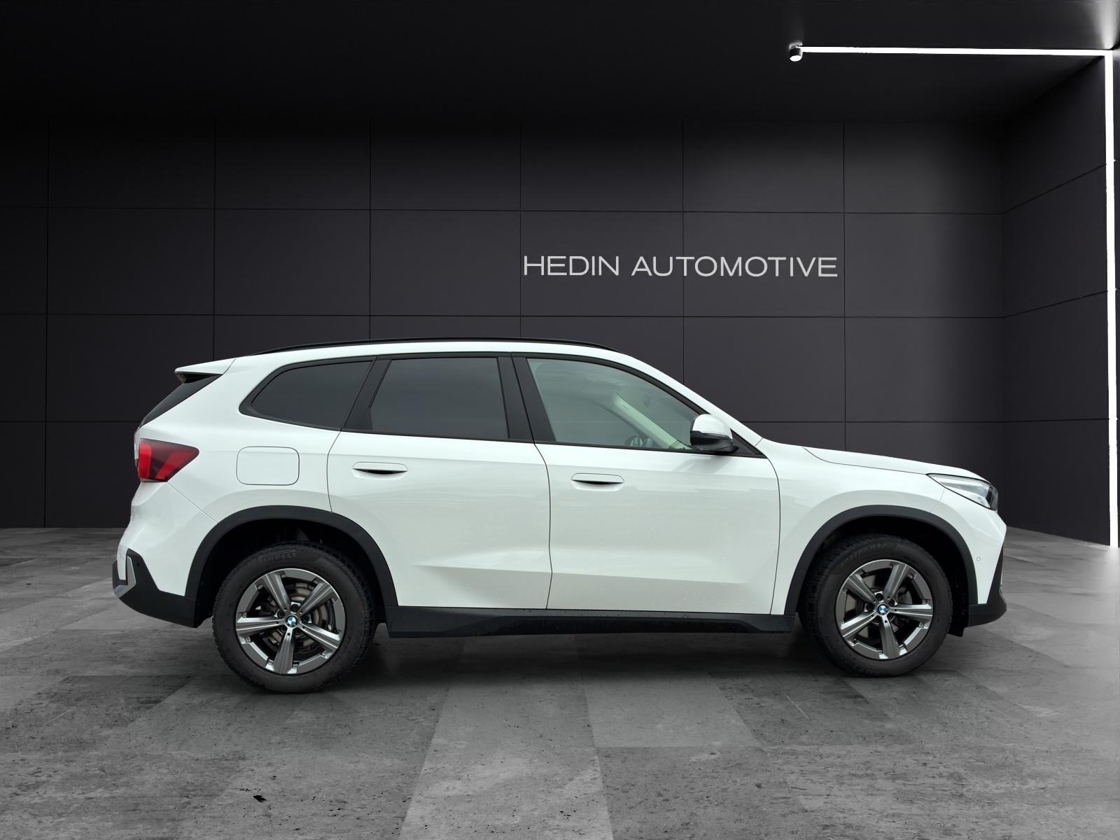 BMW X1 18i sDrive-image-9