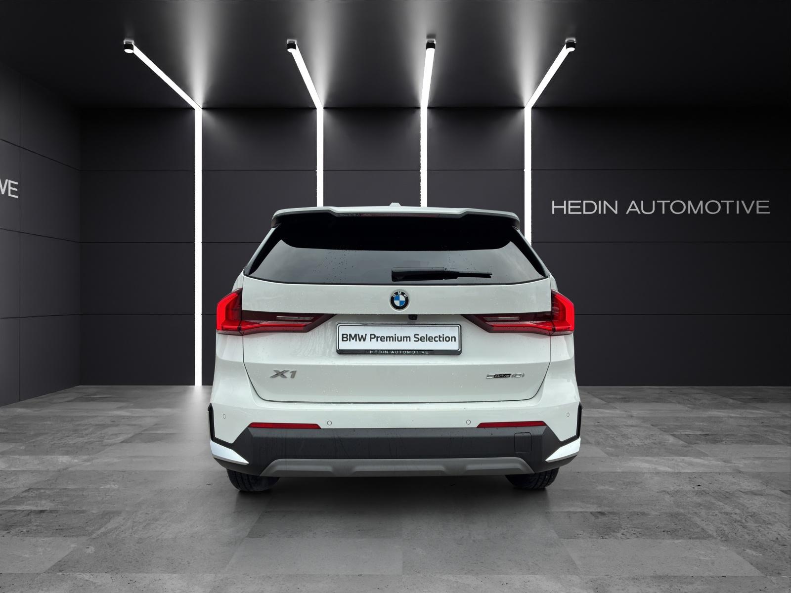 BMW X1 18i sDrive-image-7