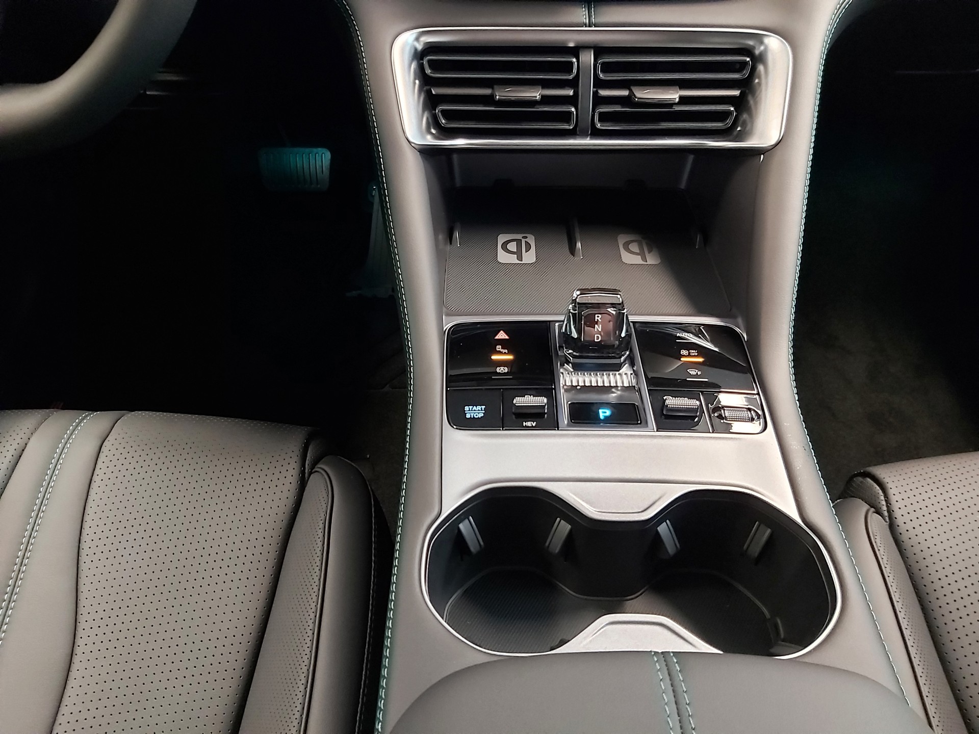 BYD Seal U DM-i Design AWD-image-16