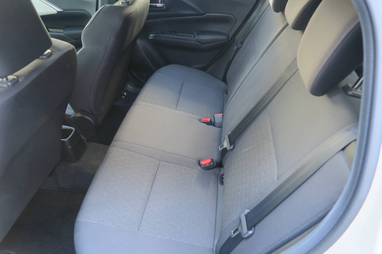 SUZUKI Swift 1.2 1st Edition Top Hybrid 4x4-image-13