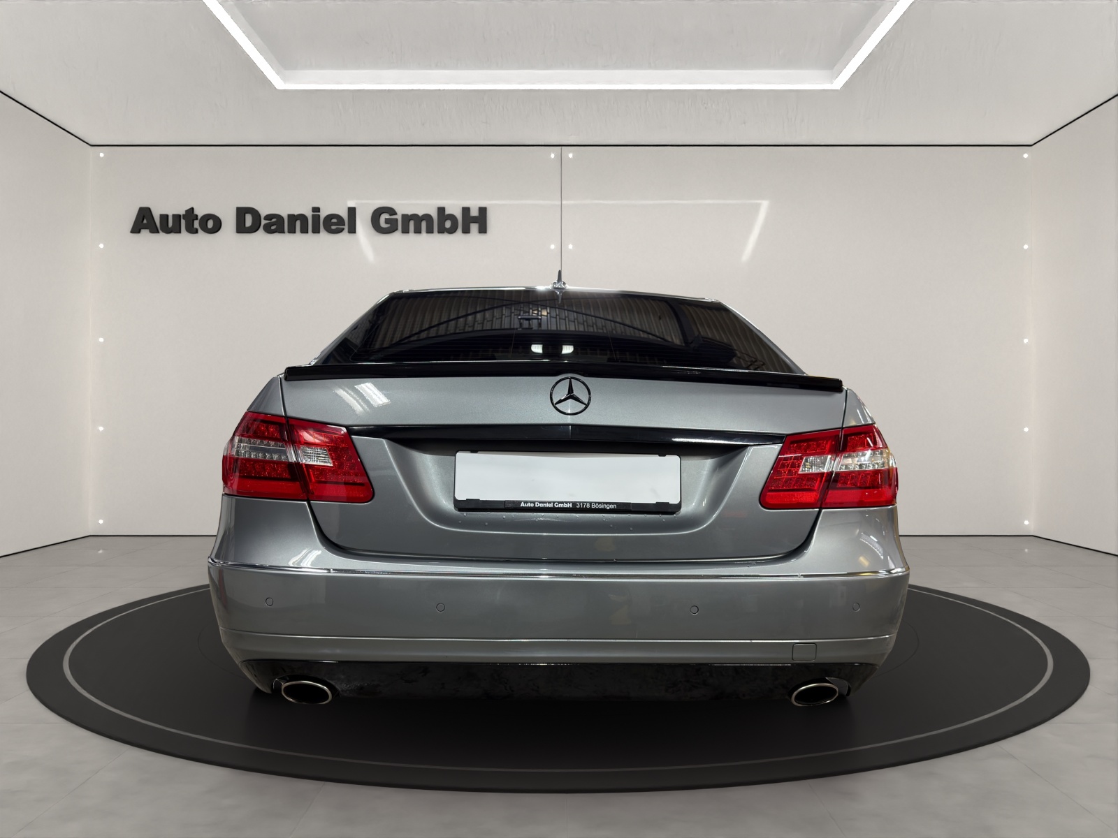 MERCEDES-BENZ E 350 CGI BlueEfficiency Avantgarde 7G-Tronic-image-6