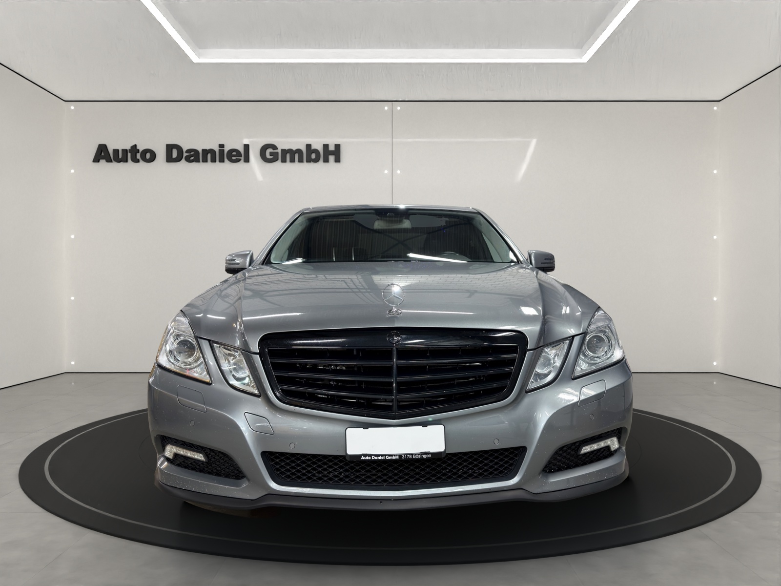 MERCEDES-BENZ E 350 CGI BlueEfficiency Avantgarde 7G-Tronic-image-2