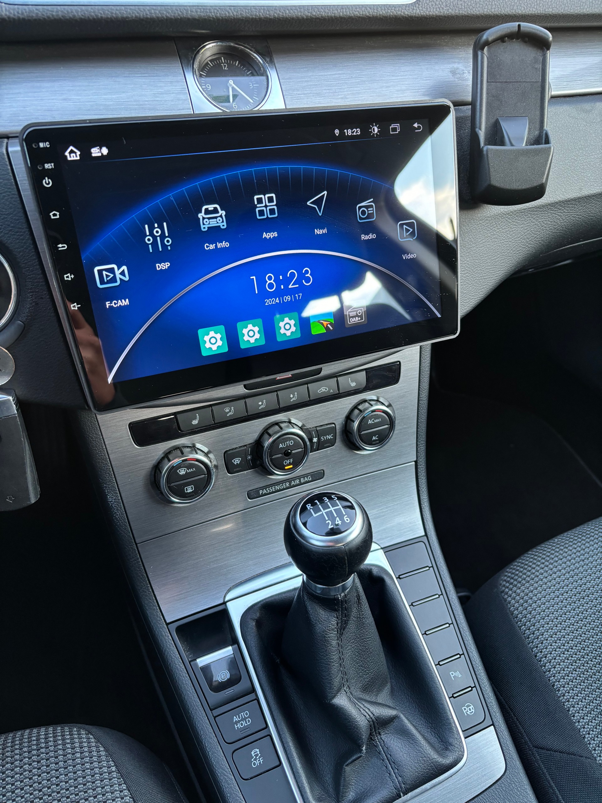 VW Passat Variant 1.8 TSI Comfortline-image-9