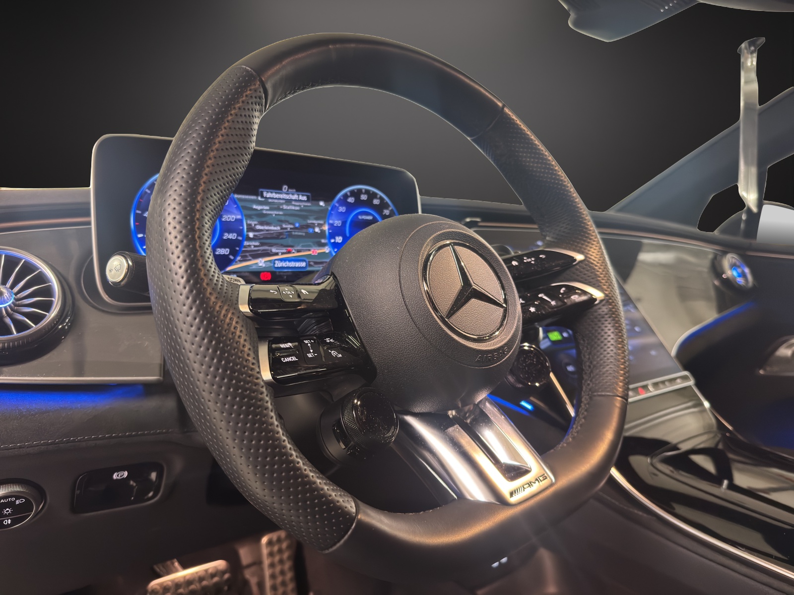 MERCEDES-BENZ EQE 53 AMG 4 Matic+ Executive Edition-image-10