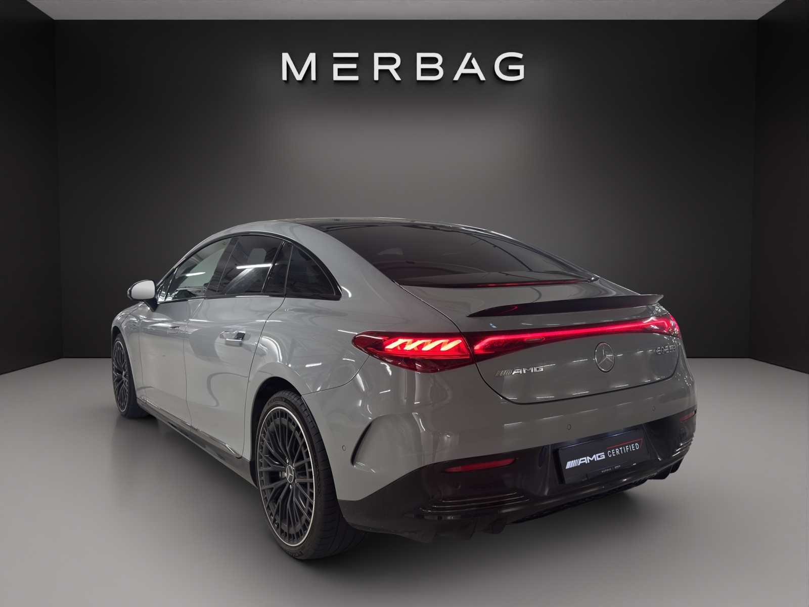 MERCEDES-BENZ EQE 53 AMG 4 Matic+ Executive Edition-image-4