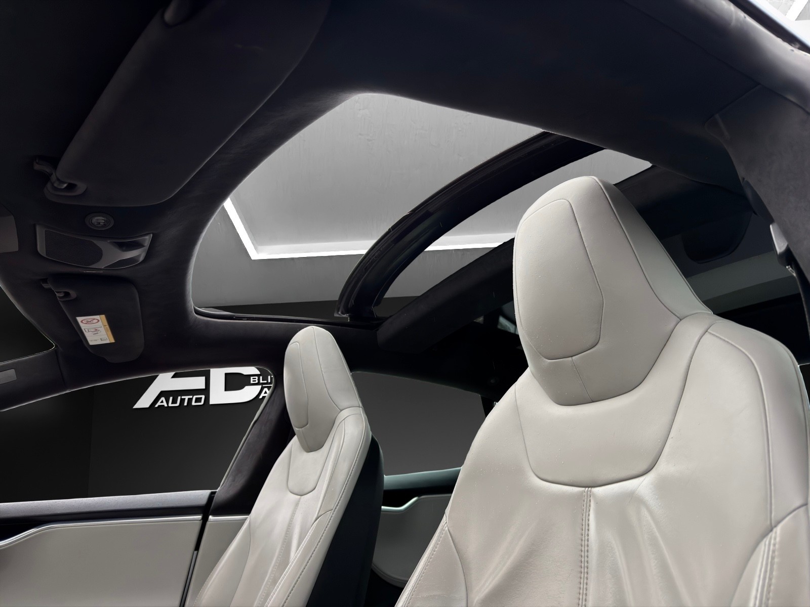 TESLA Model S 85 D 4x4 mit 525 PS-image-11