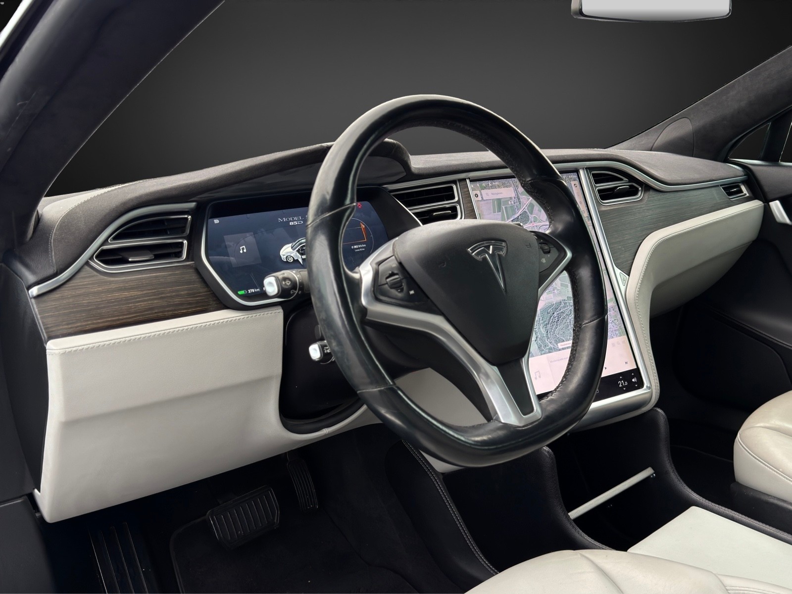 TESLA Model S 85 D 4x4 mit 525 PS-image-7