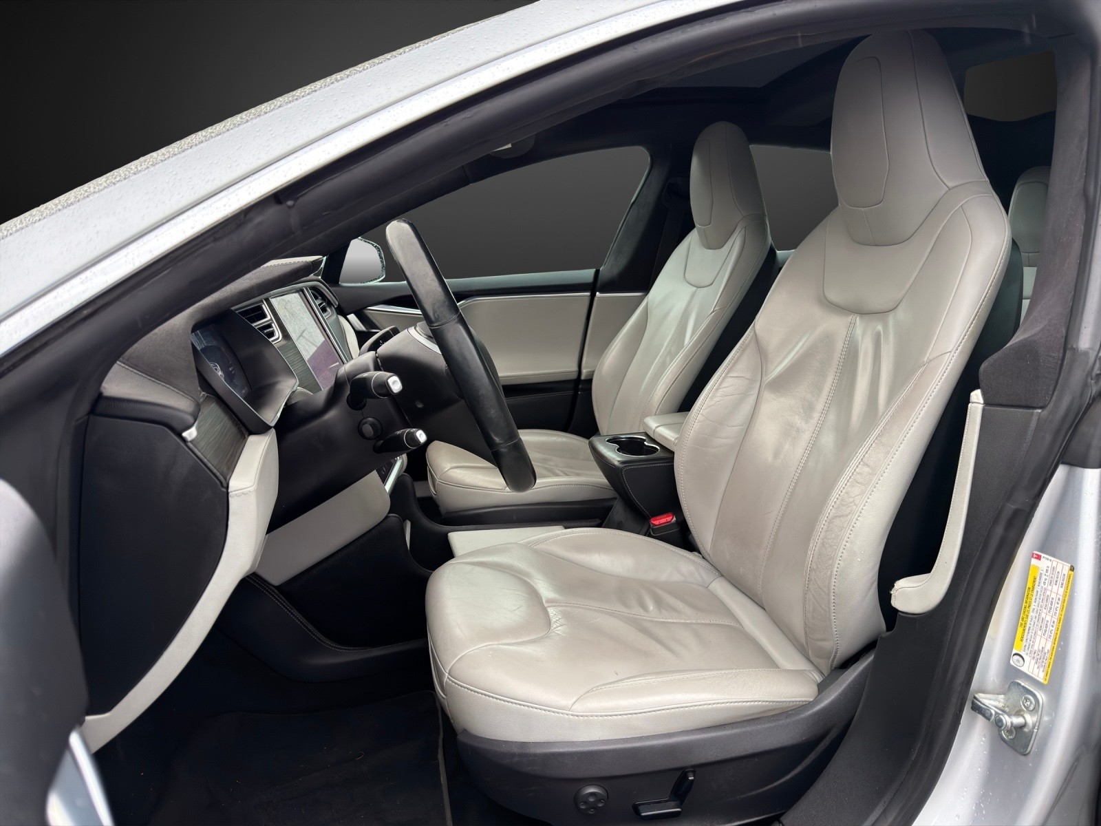 TESLA Model S 85 D 4x4 mit 525 PS-image-6