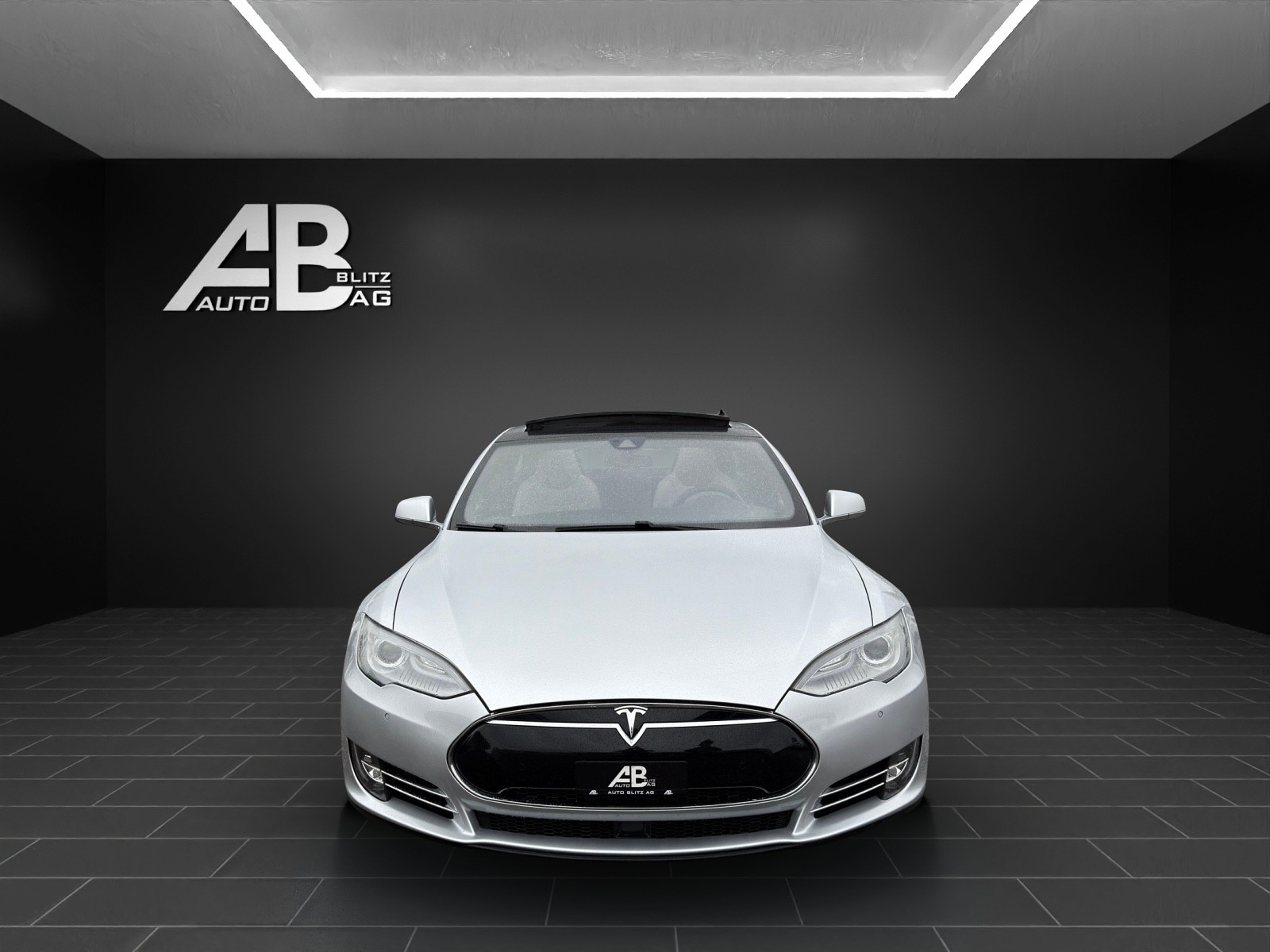 TESLA Model S 85 D 4x4 mit 525 PS-image-0