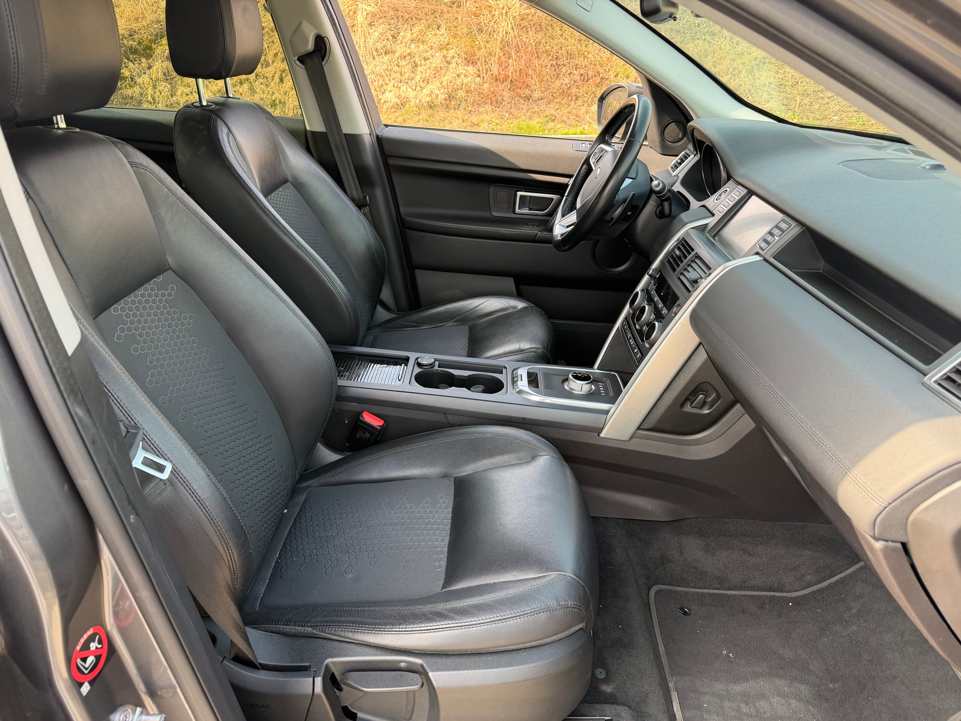 LAND ROVER Discovery Sport 2.0 TD4 Pure AT9-image-5