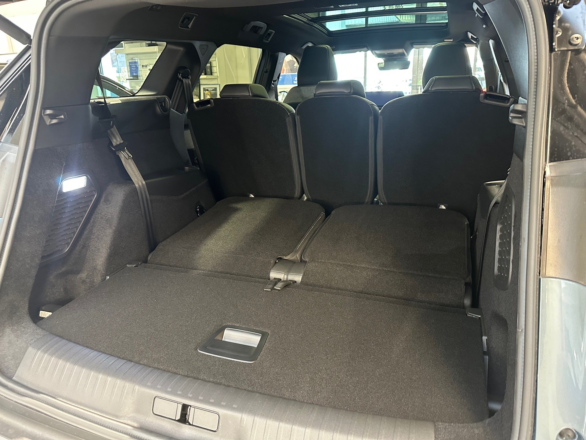 PEUGEOT 5008 1.6 PHEV 225 GT-image-5