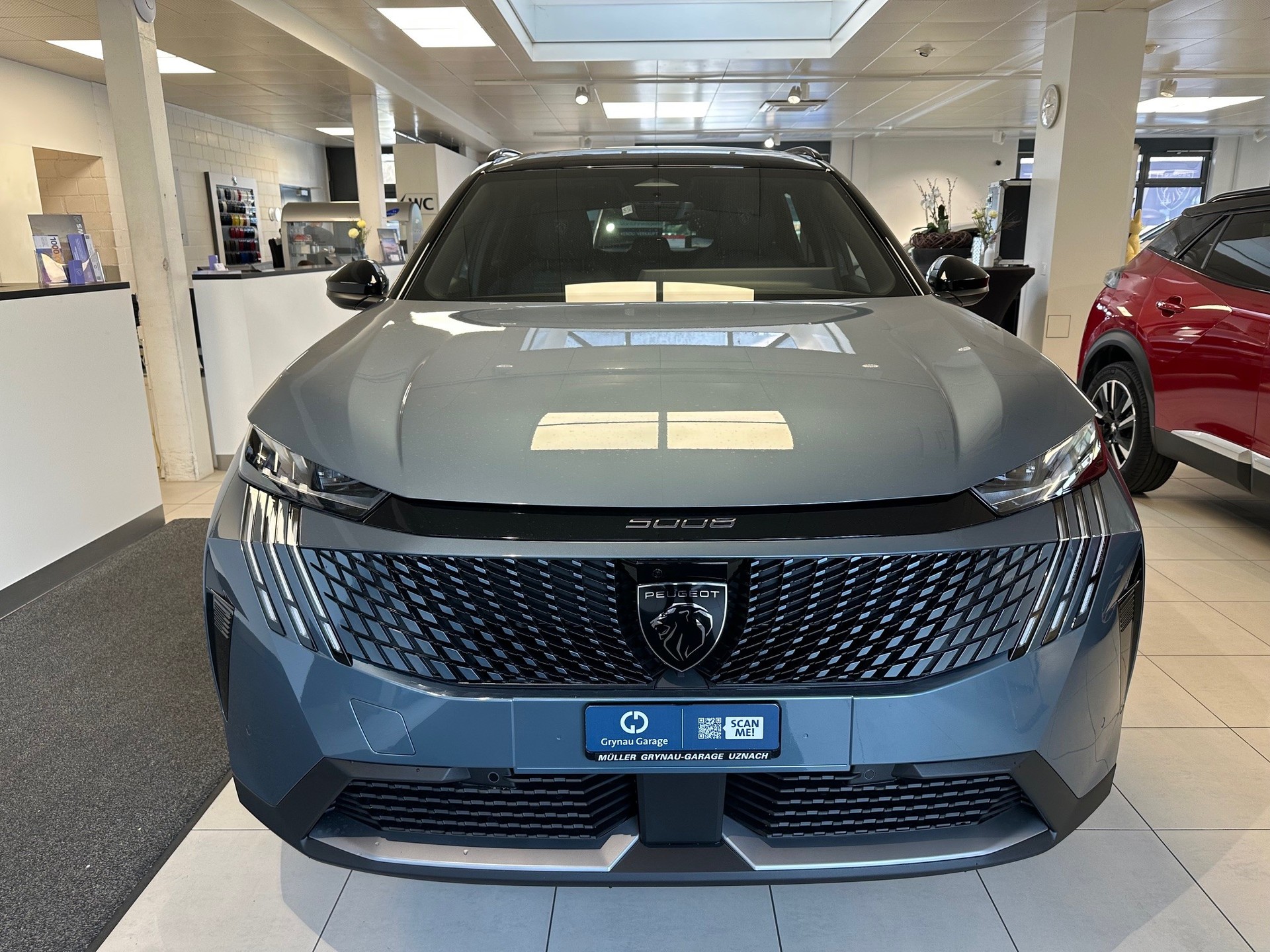 PEUGEOT 5008 1.6 PHEV 225 GT-image-1