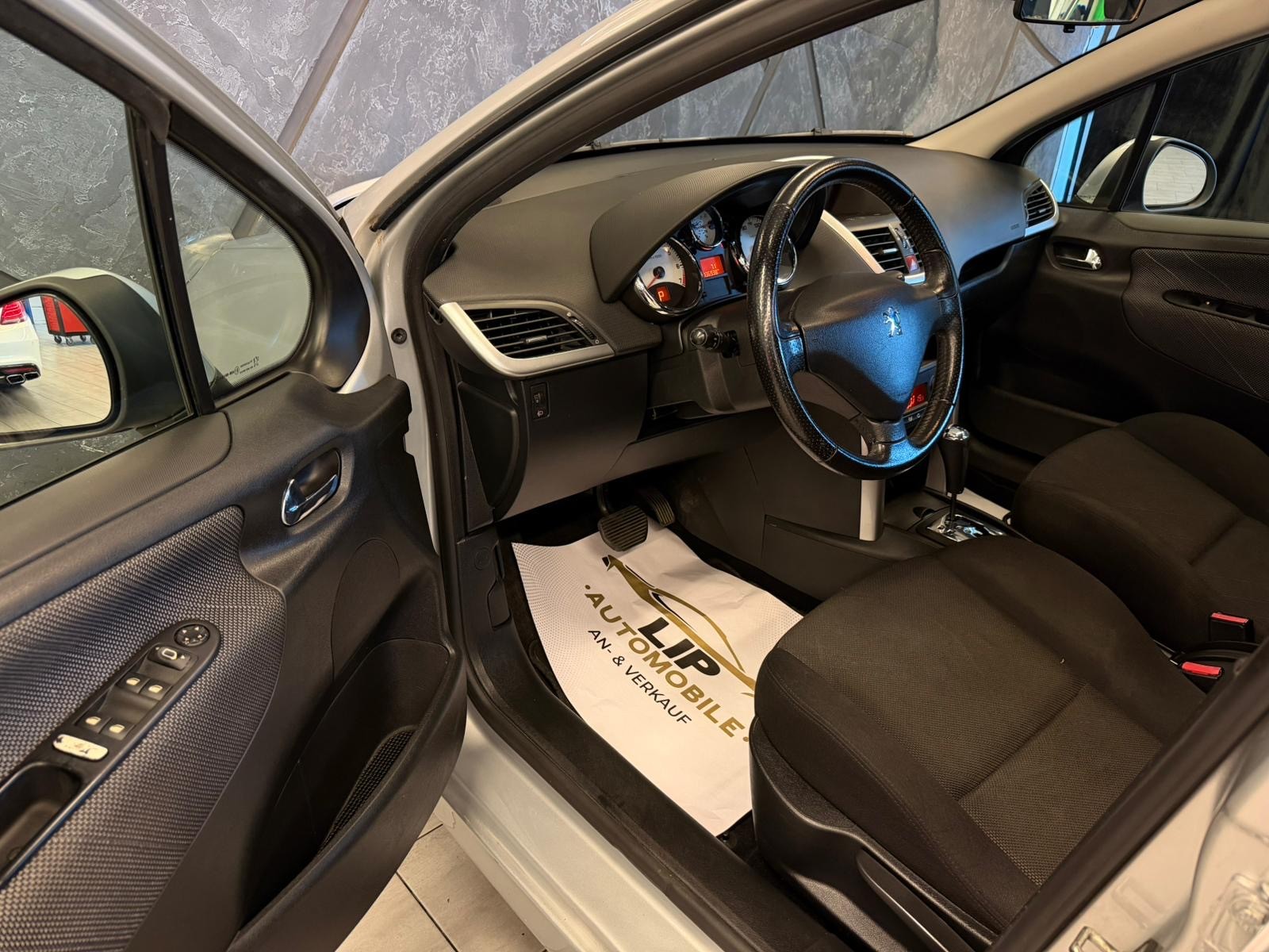 PEUGEOT 207 SW 1.6 16V Sport Automatic-image-10