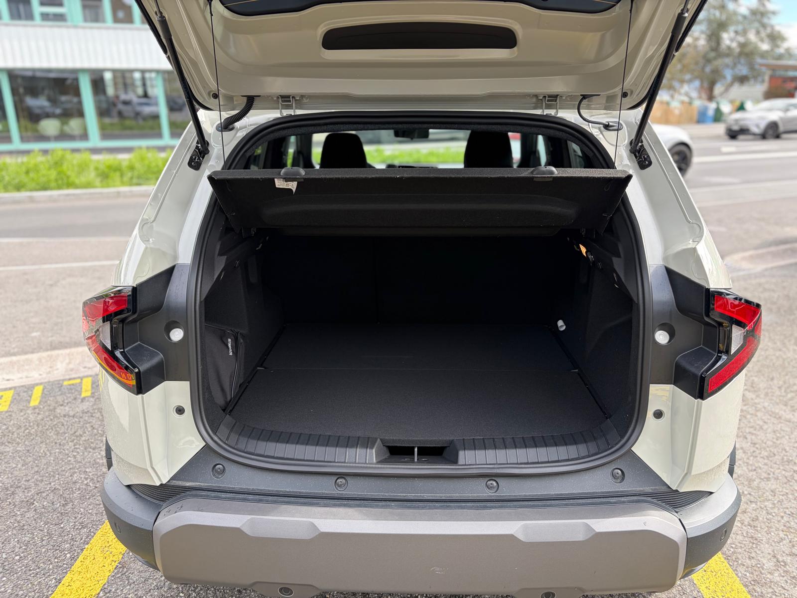 DACIA Duster HEV 155 Journey-image-12