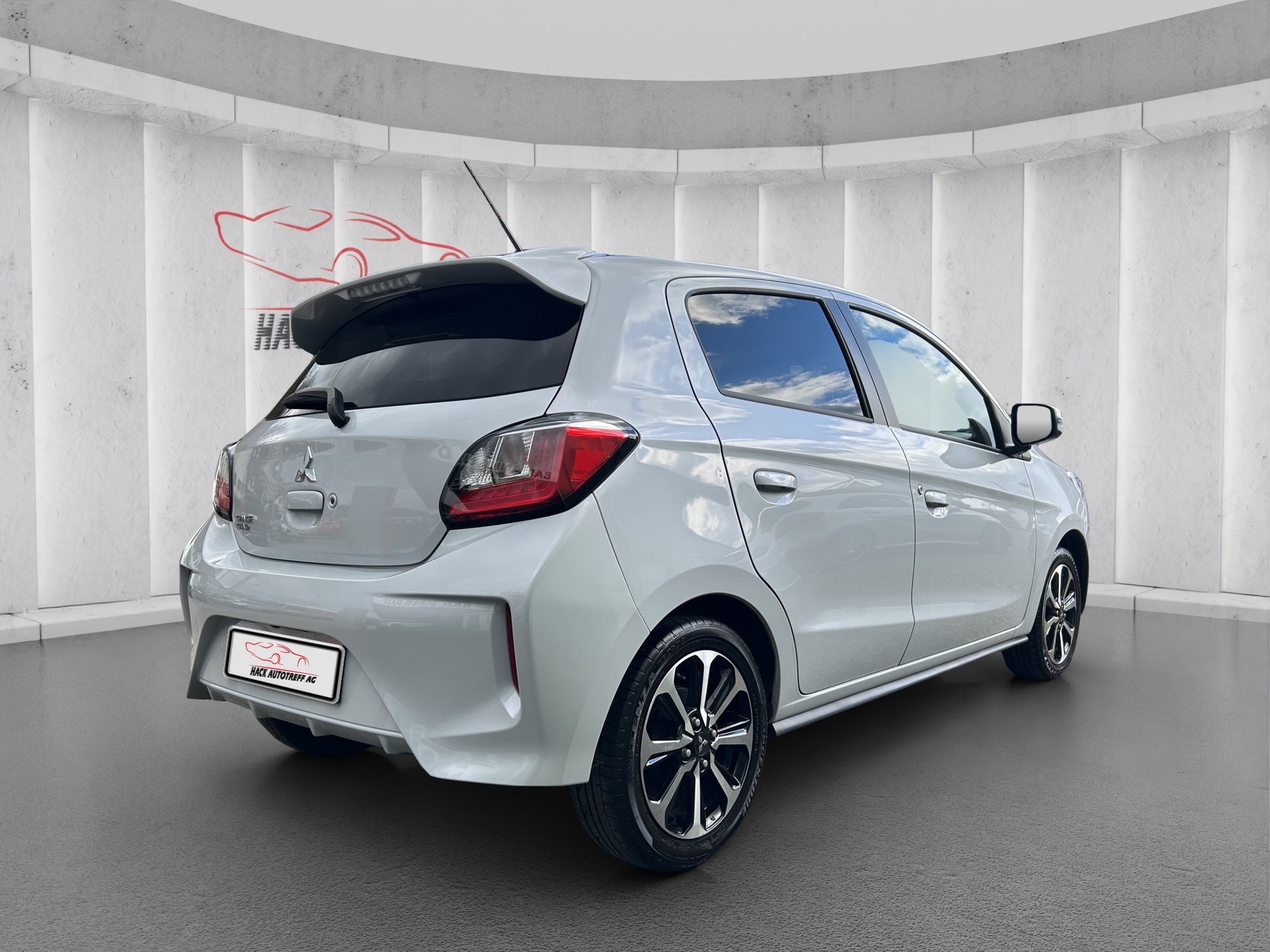 MITSUBISHI Space Star 1.2 CVT Diamond-image-5