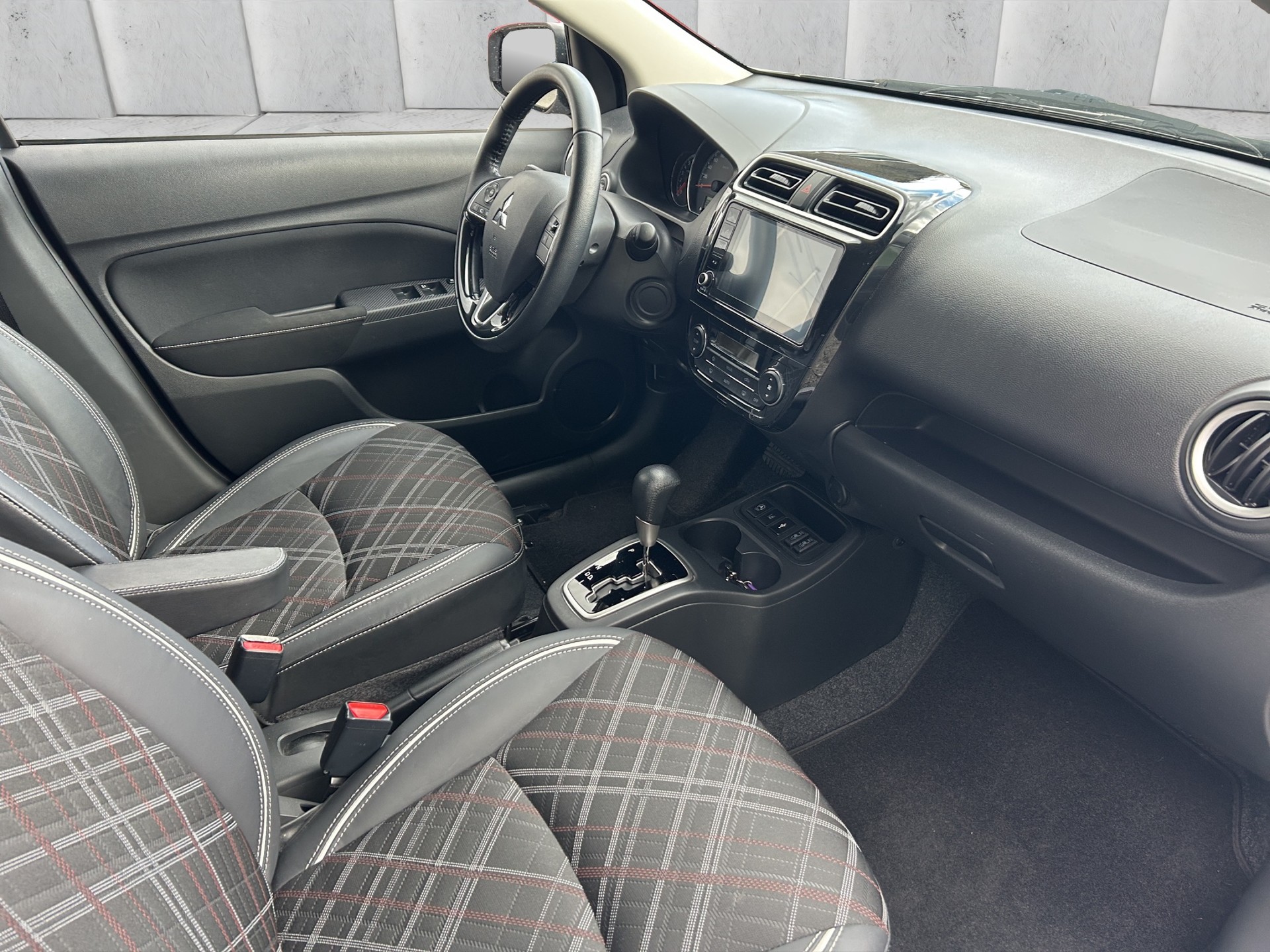 MITSUBISHI Space Star 1.2 CVT Diamond-image-9