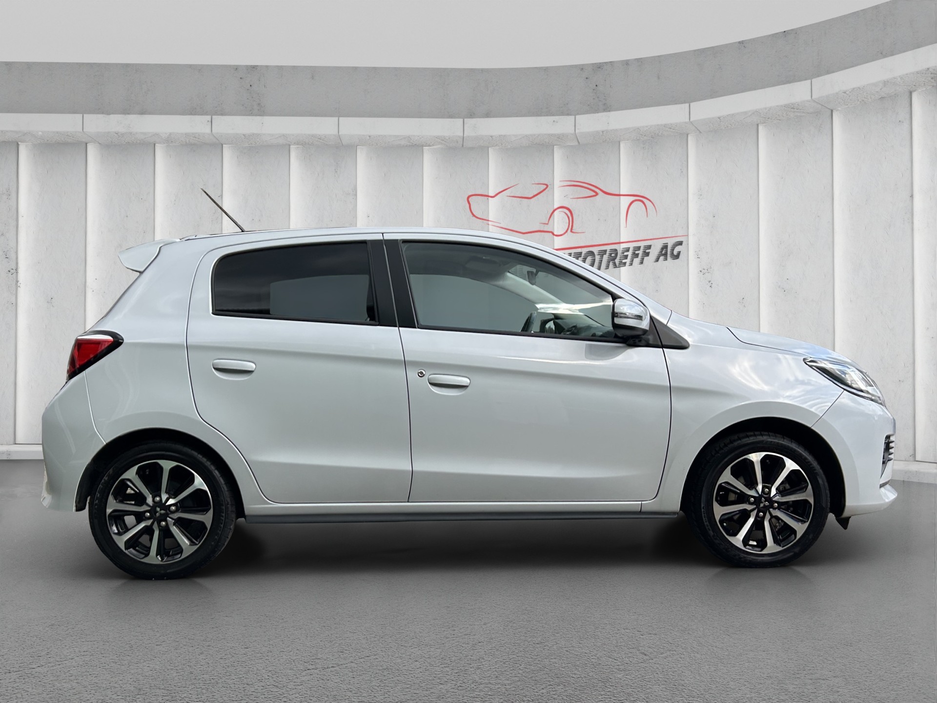 MITSUBISHI Space Star 1.2 CVT Diamond-image-6