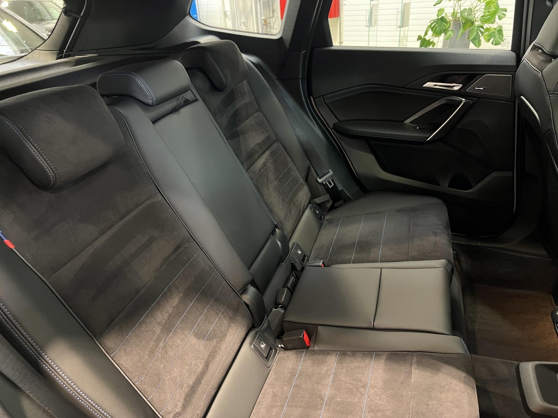 BMW X1 20d xDrive paddles-image-16