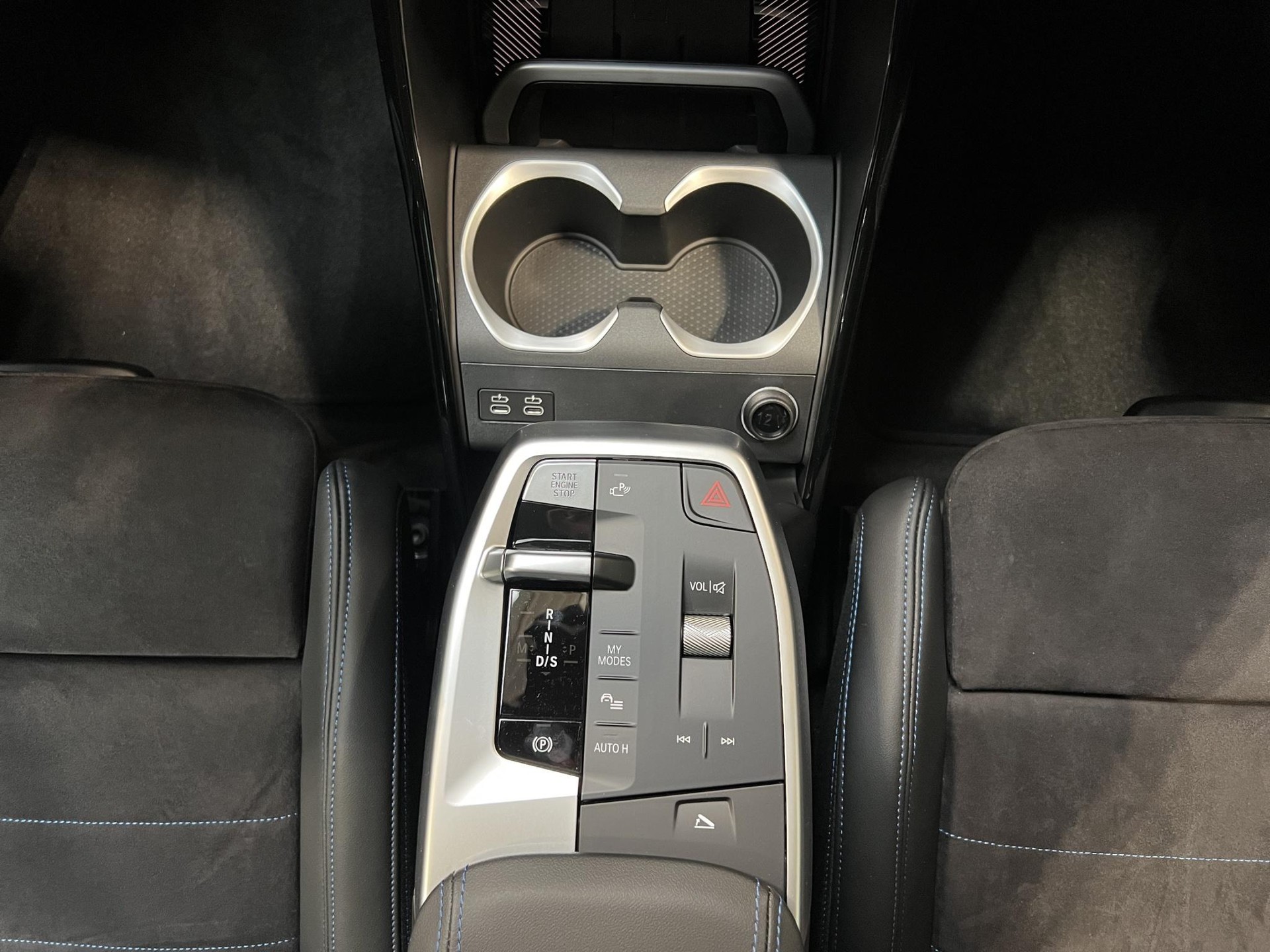 BMW X1 20d xDrive paddles-image-9