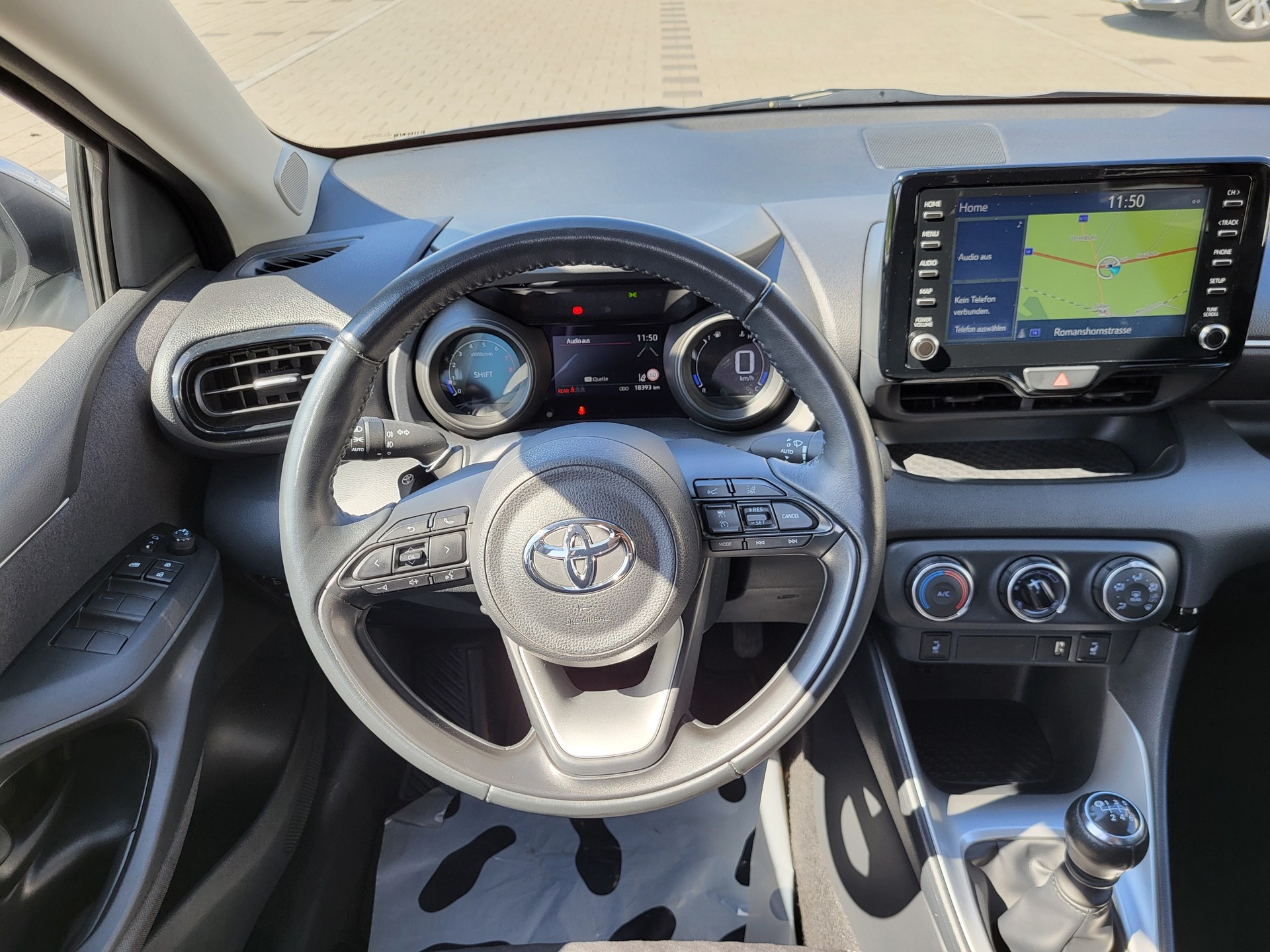 TOYOTA Yaris 1.5 Trend-image-8