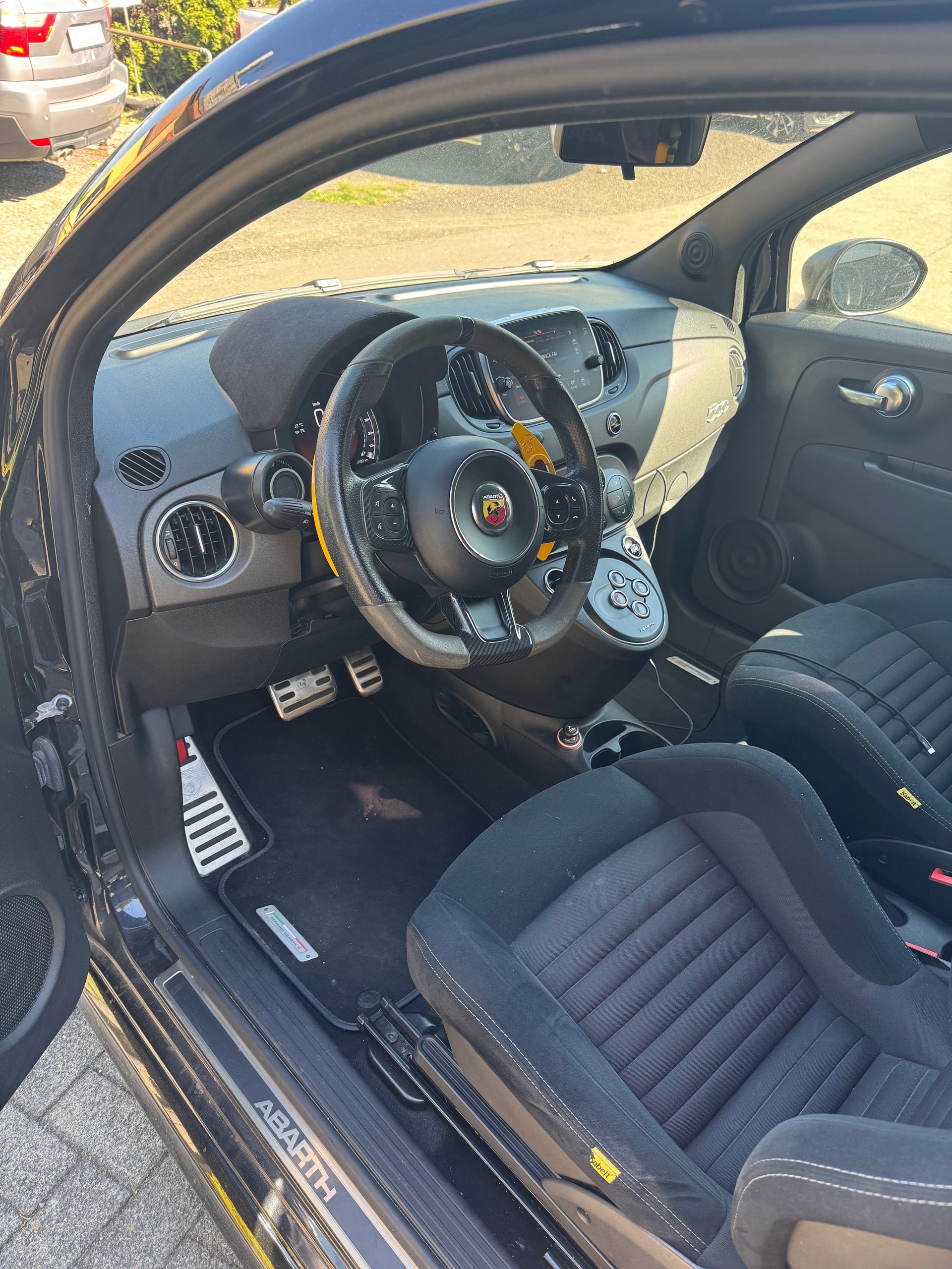 FIAT 595 1.4 16V Turbo Abarth Competizione Dualogic-image-3