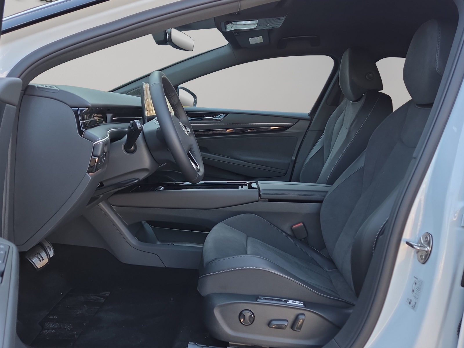 VW ID.7 Tourer Pro S 86 kWh Pro S United-image-5