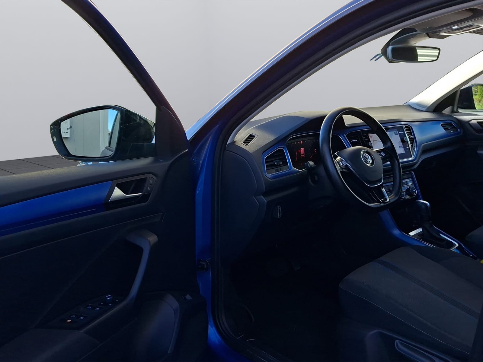VW T-Roc 1.5 TSI EVO Advance DSG-image-12